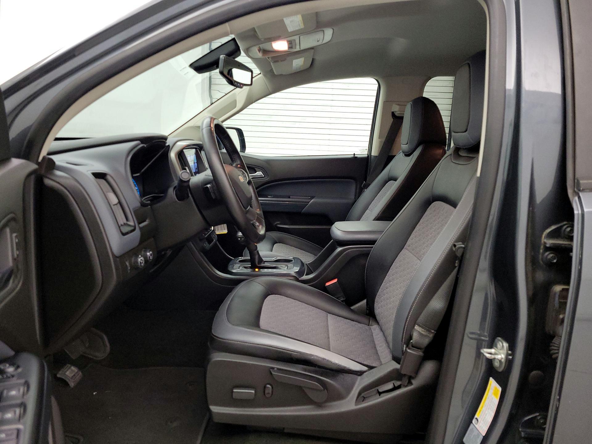Thumbnail: 2017 Chevrolet Colorado - 11