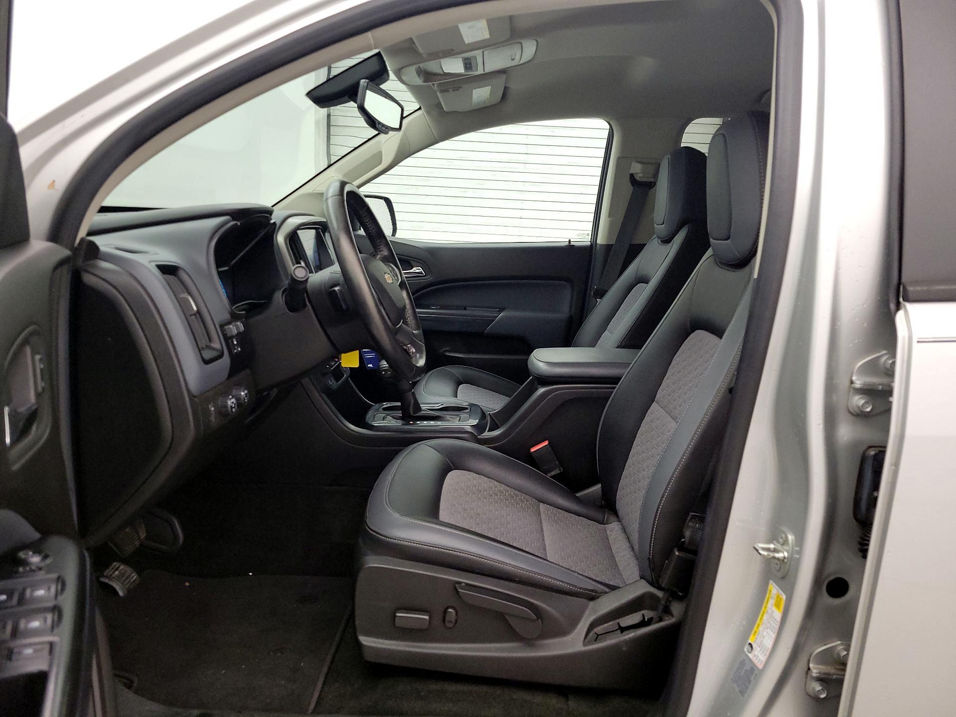 Thumbnail: 2017 Chevrolet Colorado - 11