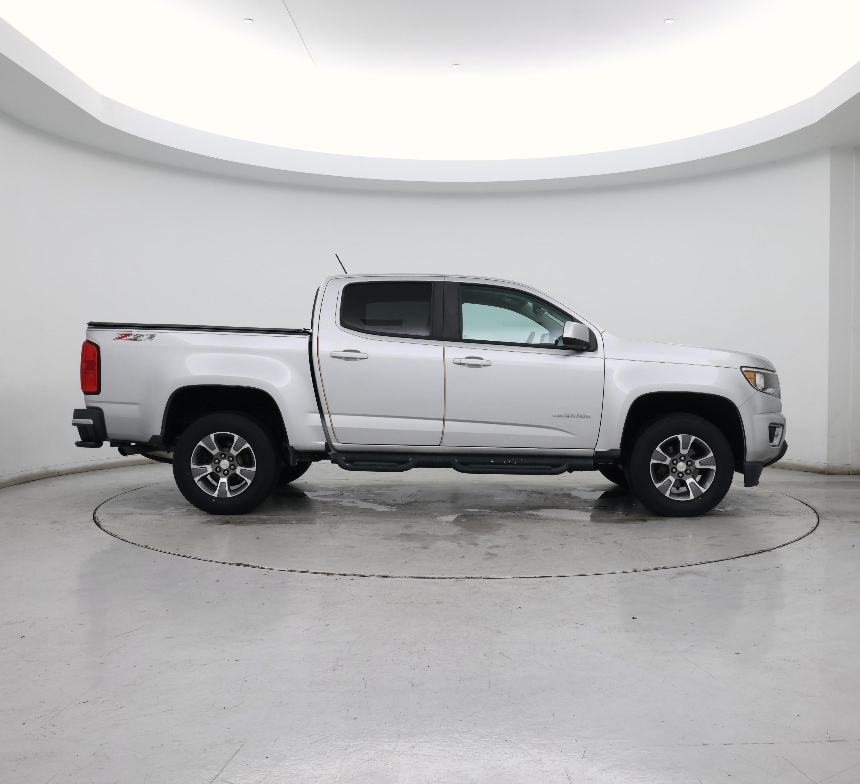 Thumbnail: 2017 Chevrolet Colorado - 7