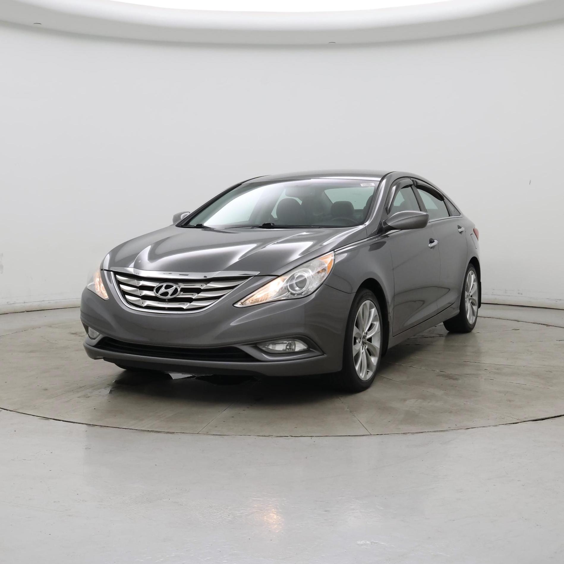 Thumbnail: 2013 Hyundai Sonata - 4