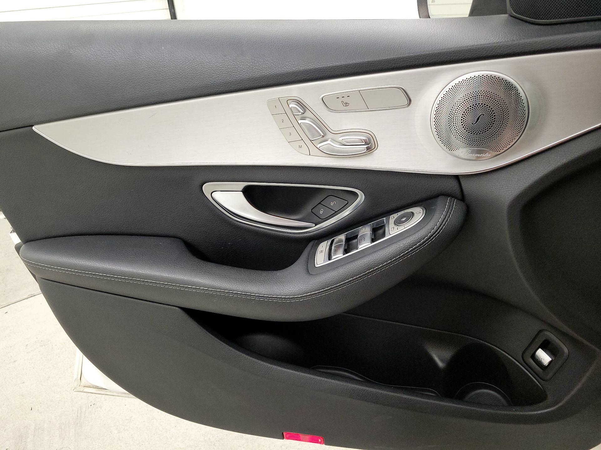 Thumbnail: 2016 Mercedes-Benz C-Class - 12