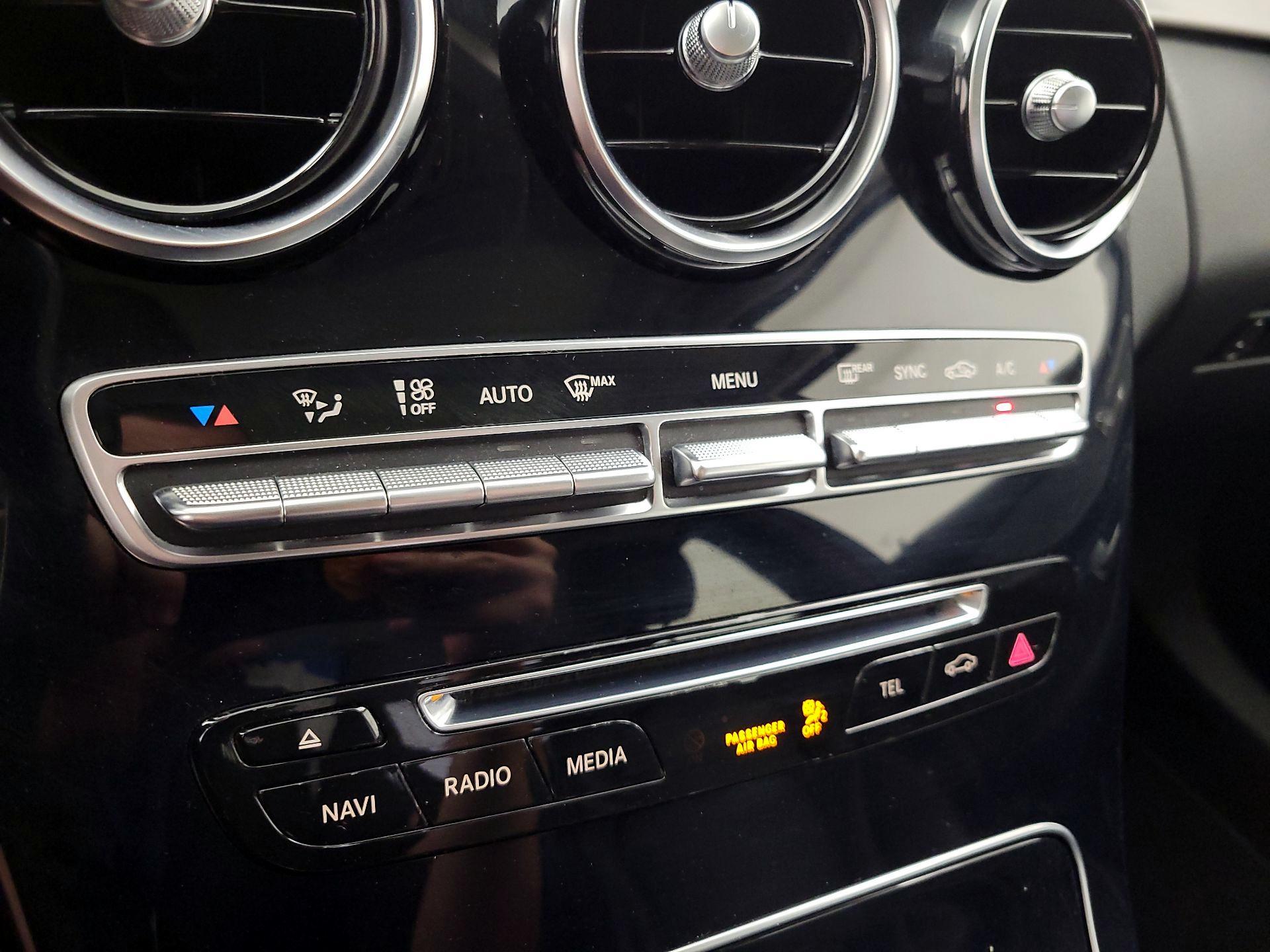 Thumbnail: 2016 Mercedes-Benz C-Class - 17