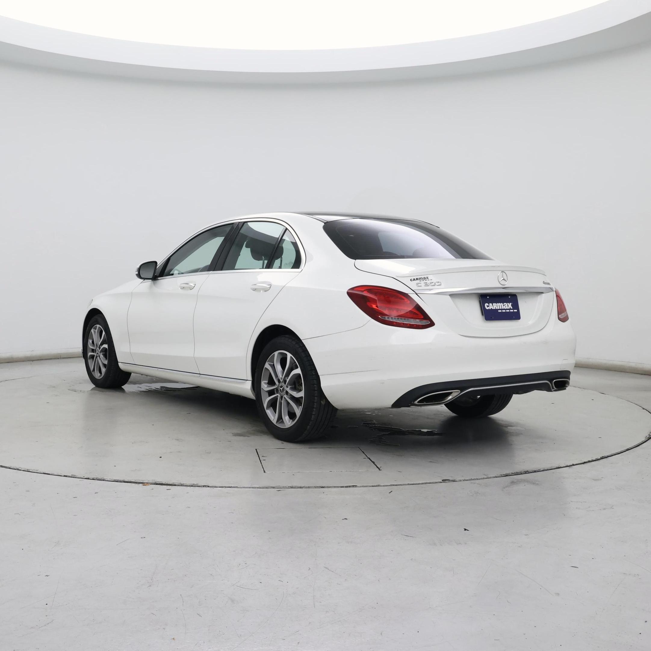 Thumbnail: 2016 Mercedes-Benz C-Class - 2