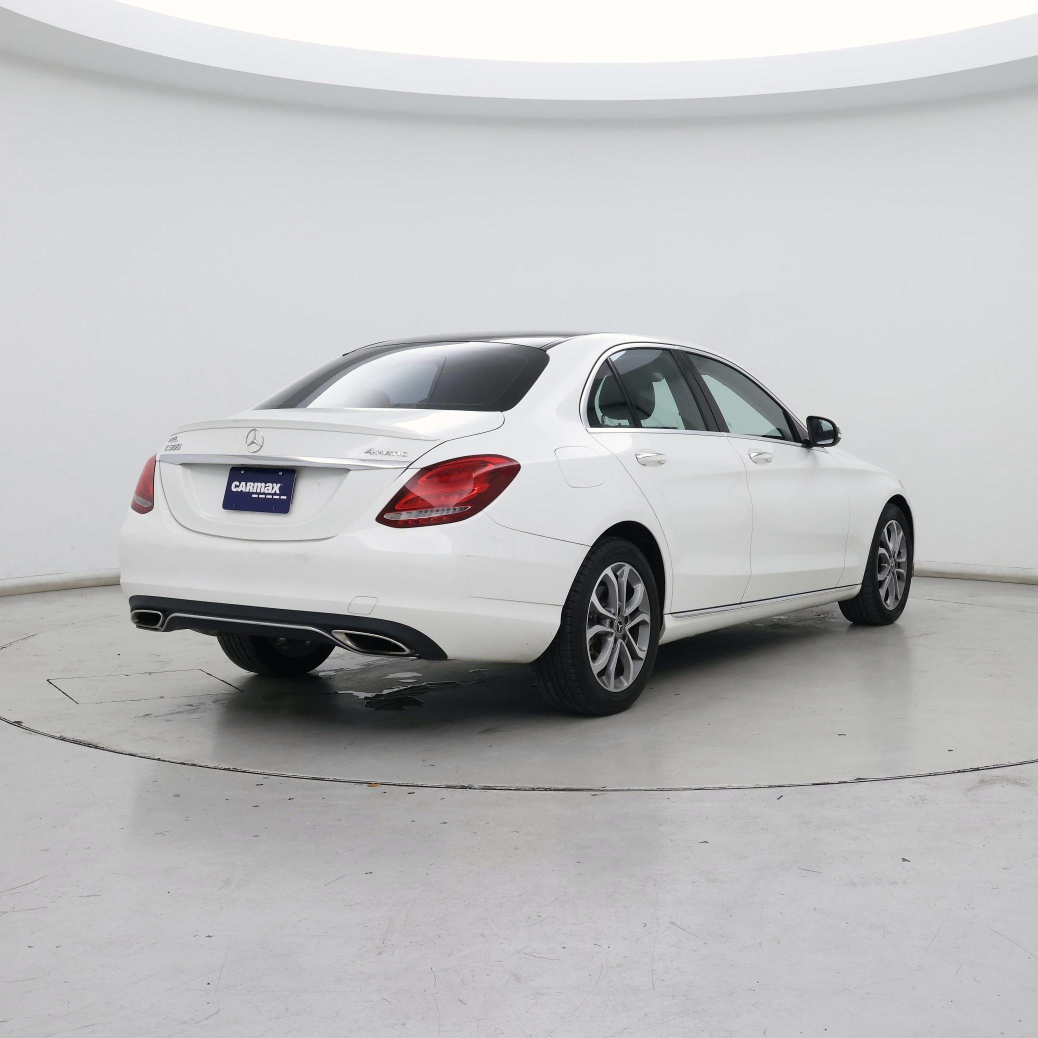 Thumbnail: 2016 Mercedes-Benz C-Class - 8
