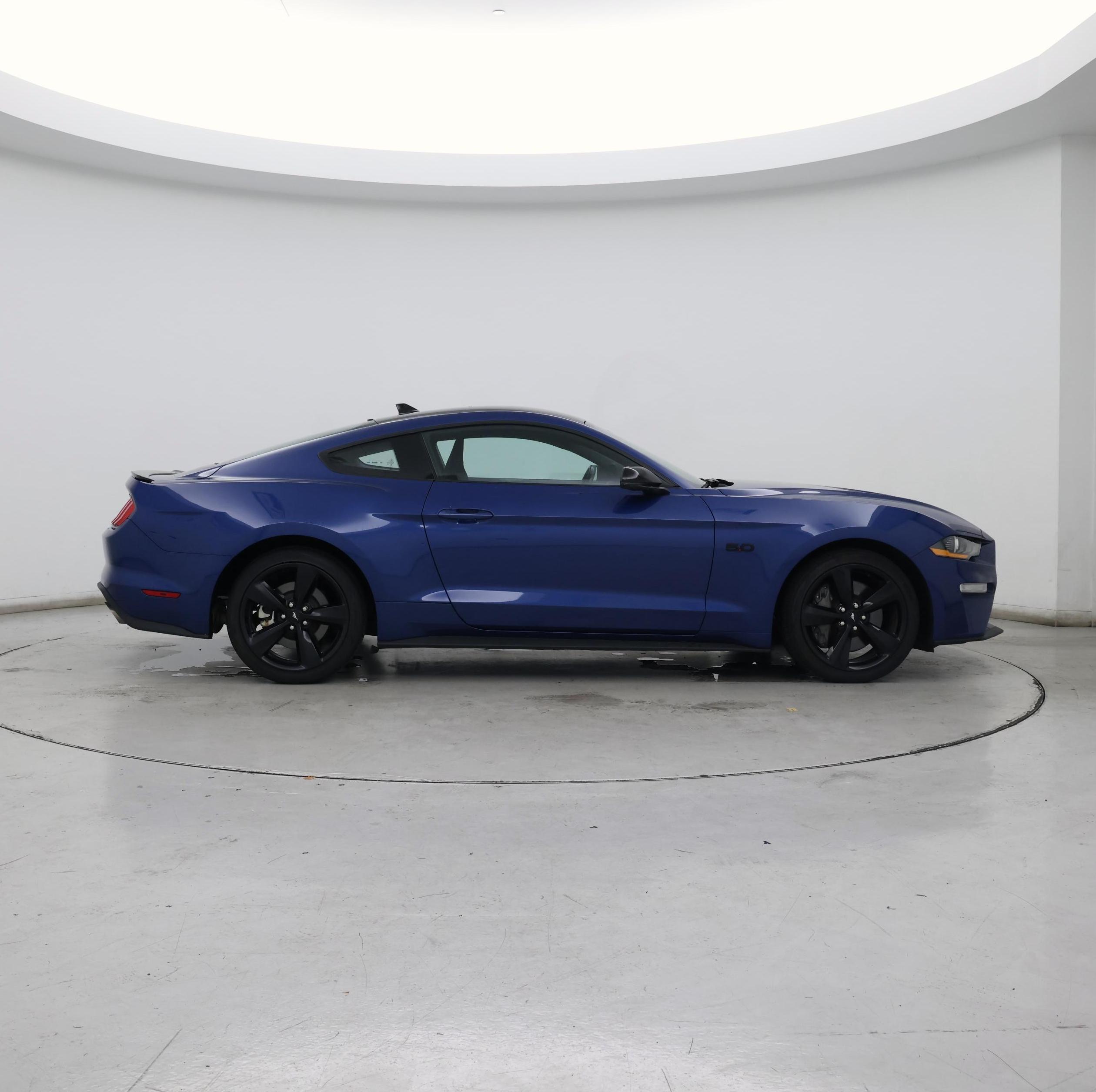 Thumbnail: 2022 Ford Mustang - 7