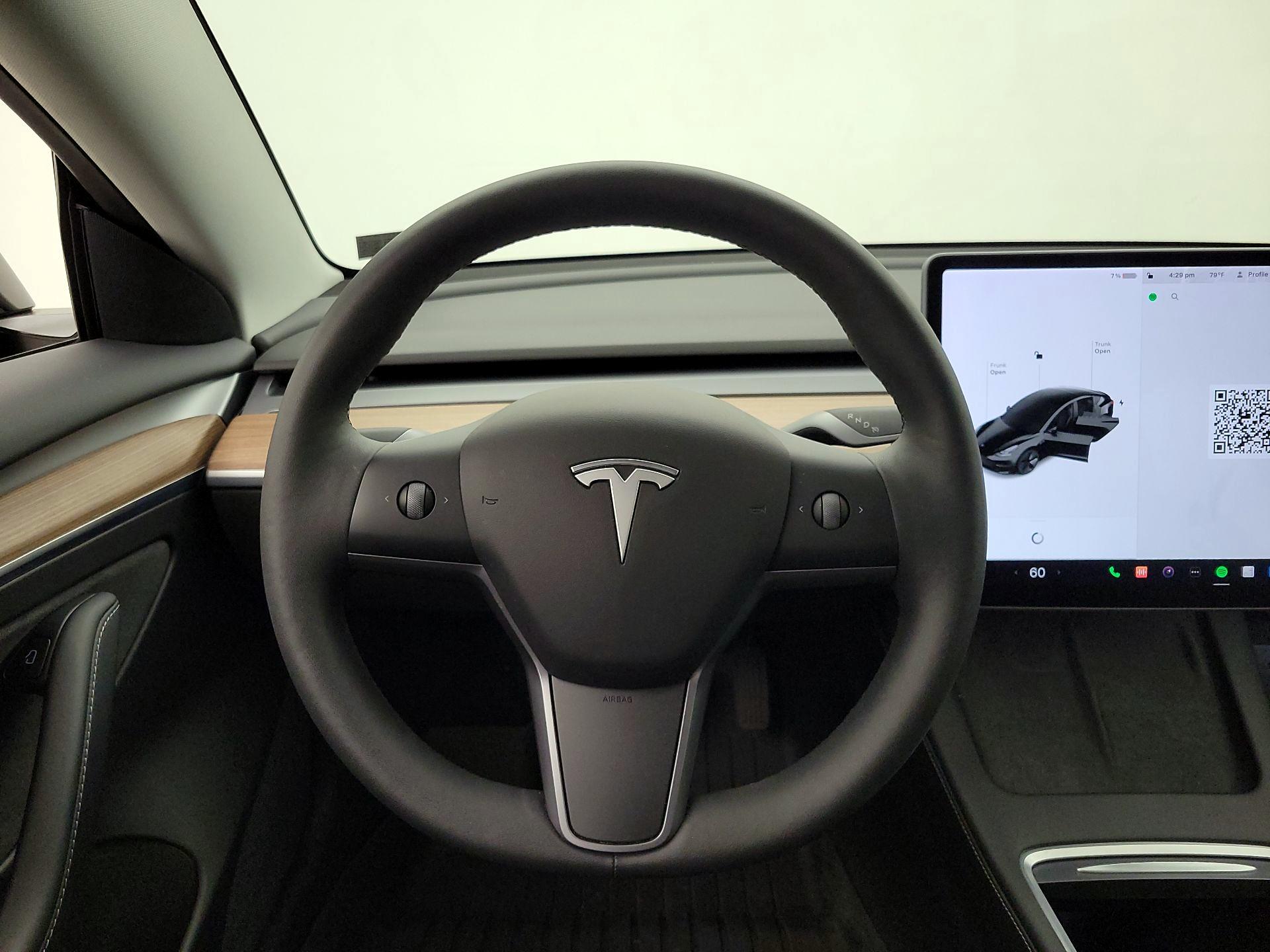 Thumbnail: 2021 Tesla Model 3 - 10