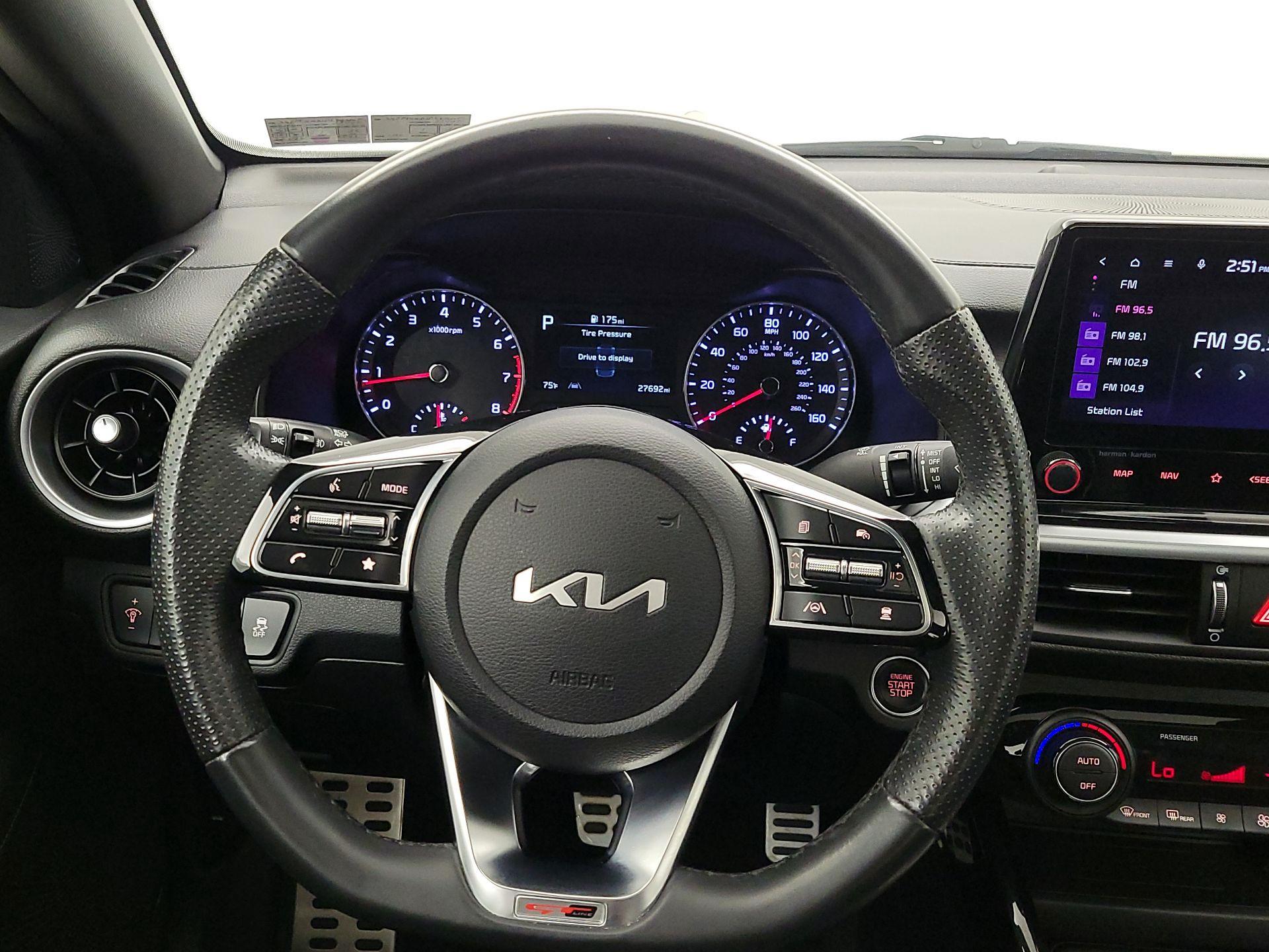 Thumbnail: 2023 Kia Forte - 10