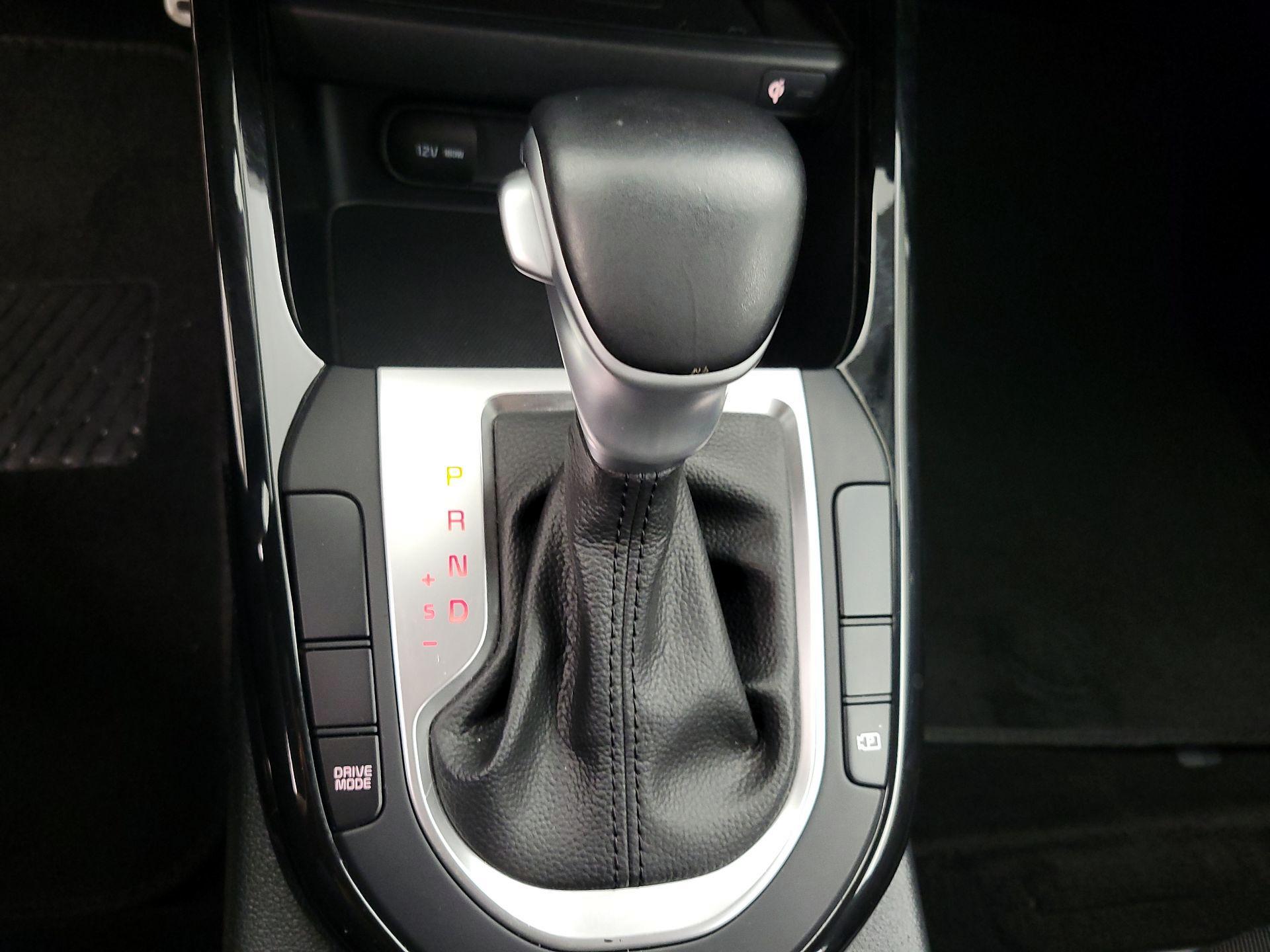 Thumbnail: 2023 Kia Forte - 18