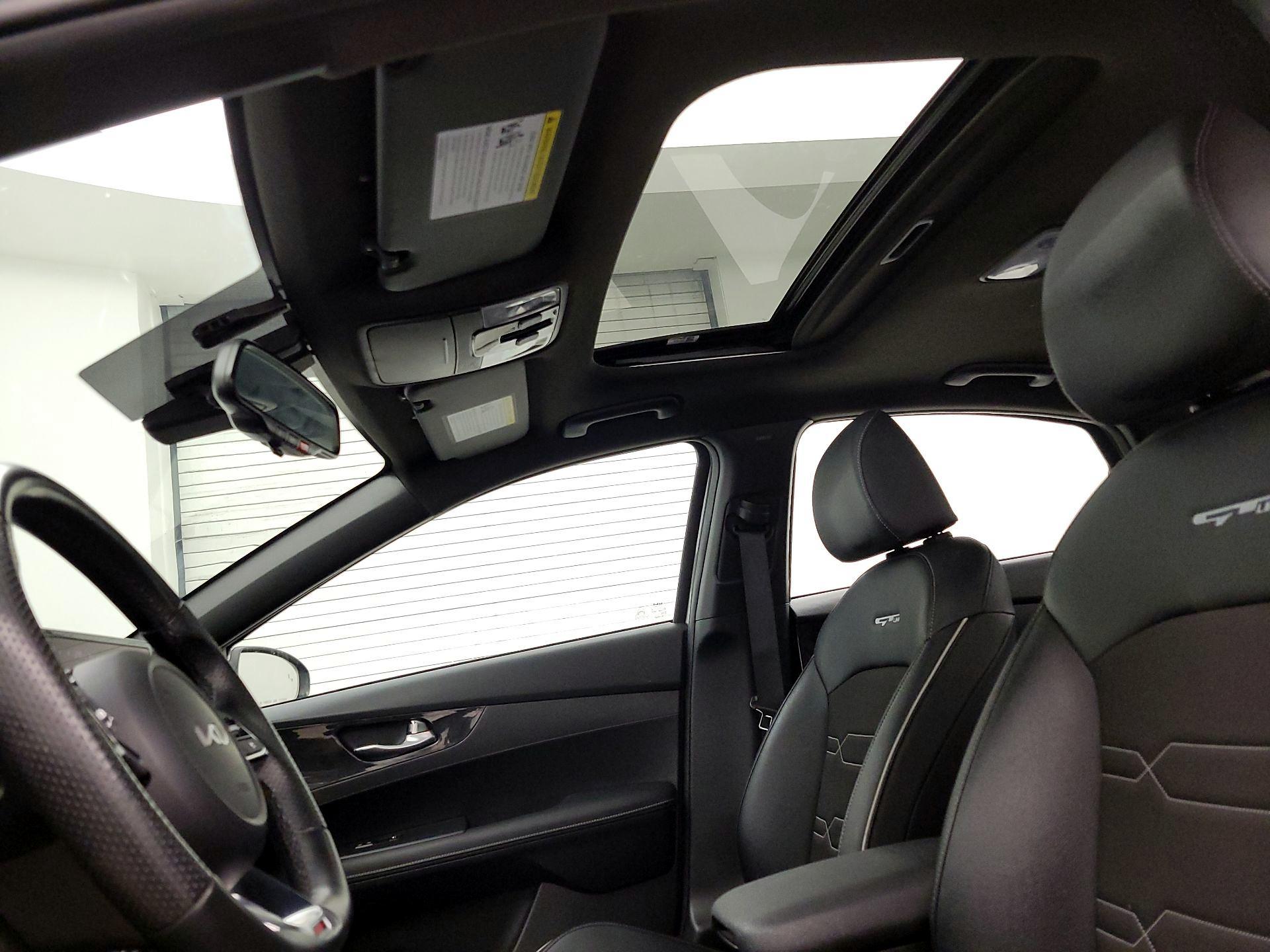 Thumbnail: 2023 Kia Forte - 20