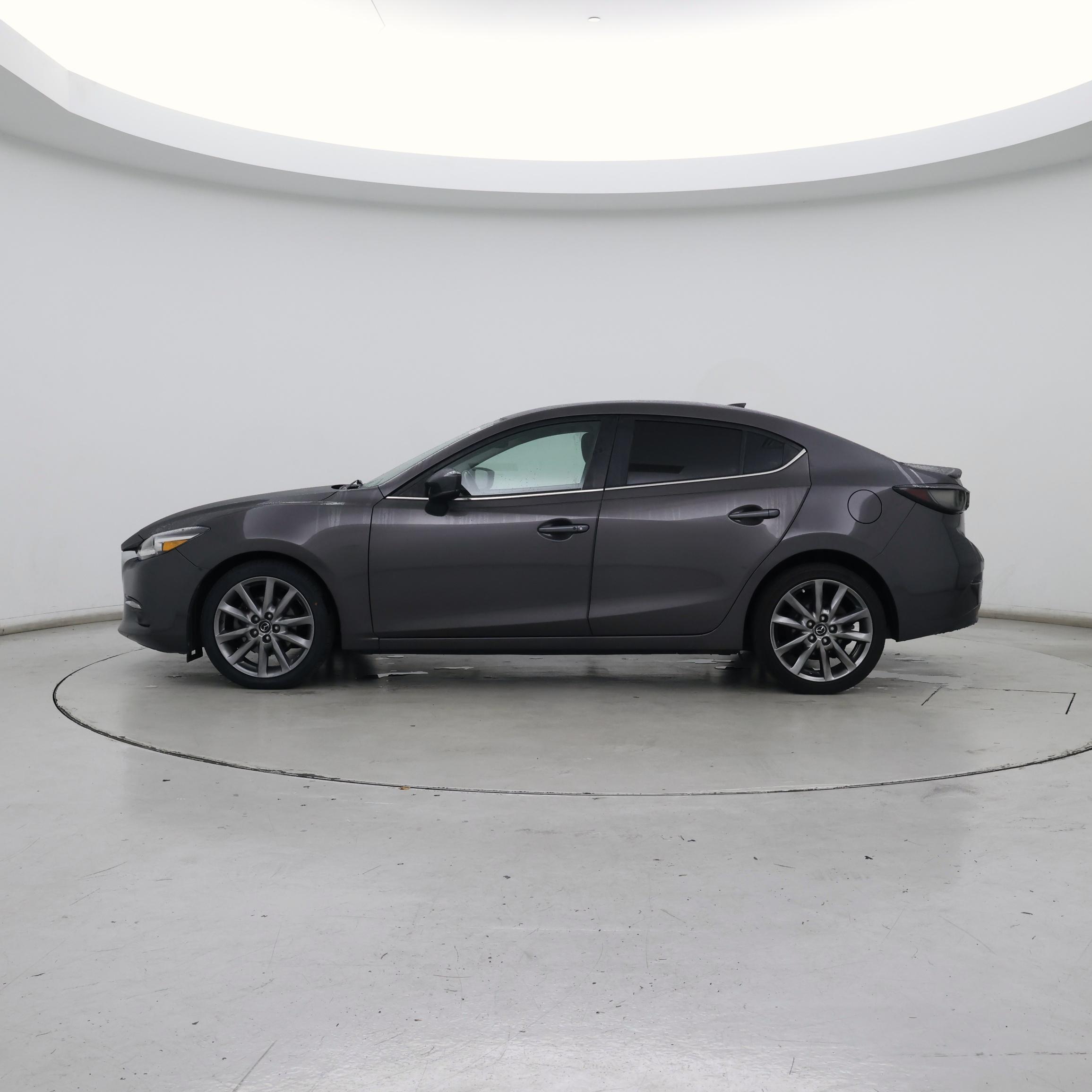 Thumbnail: 2018 Mazda Mazda3 - 3
