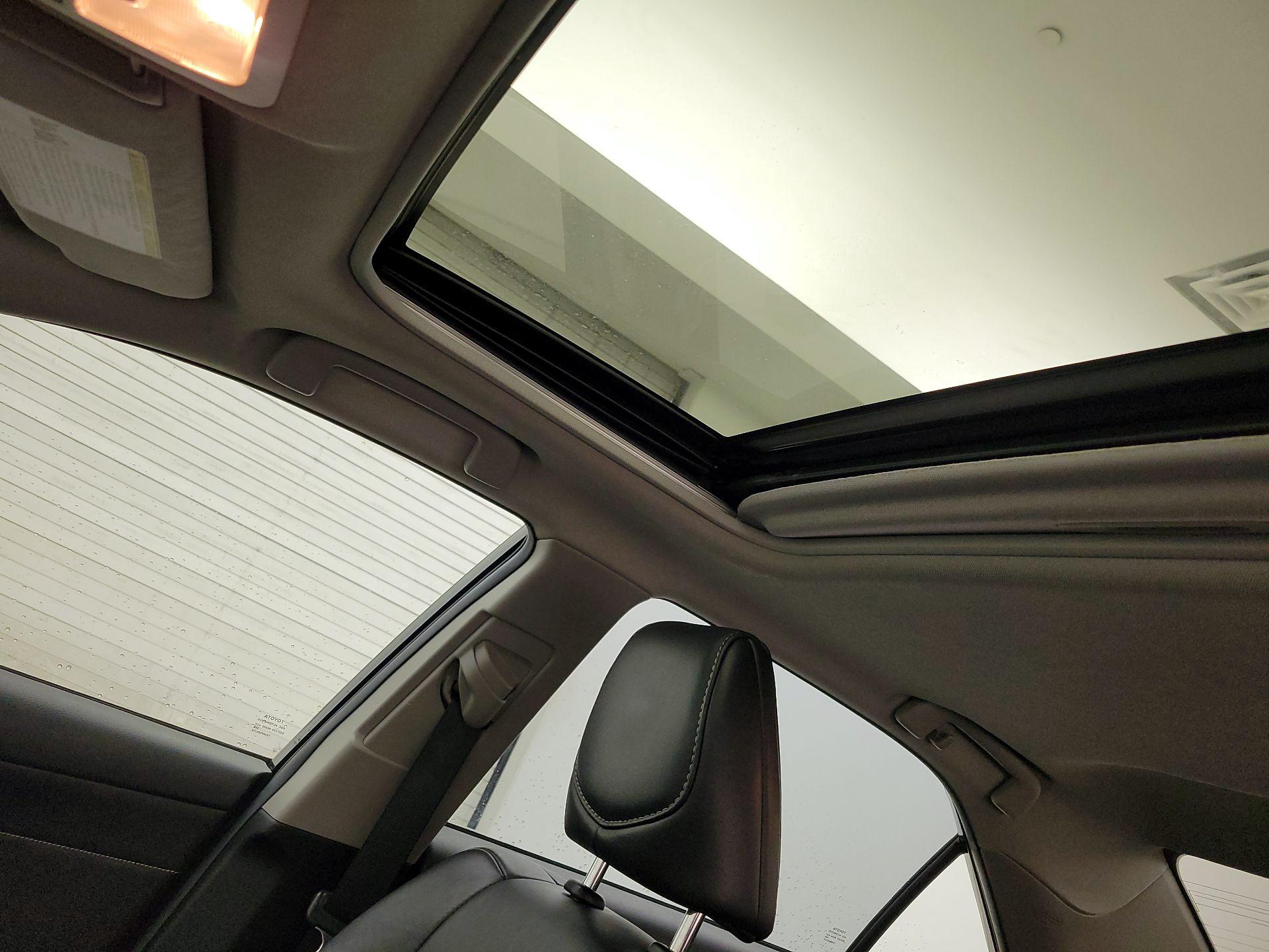 Thumbnail: 2014 Toyota Camry - 19