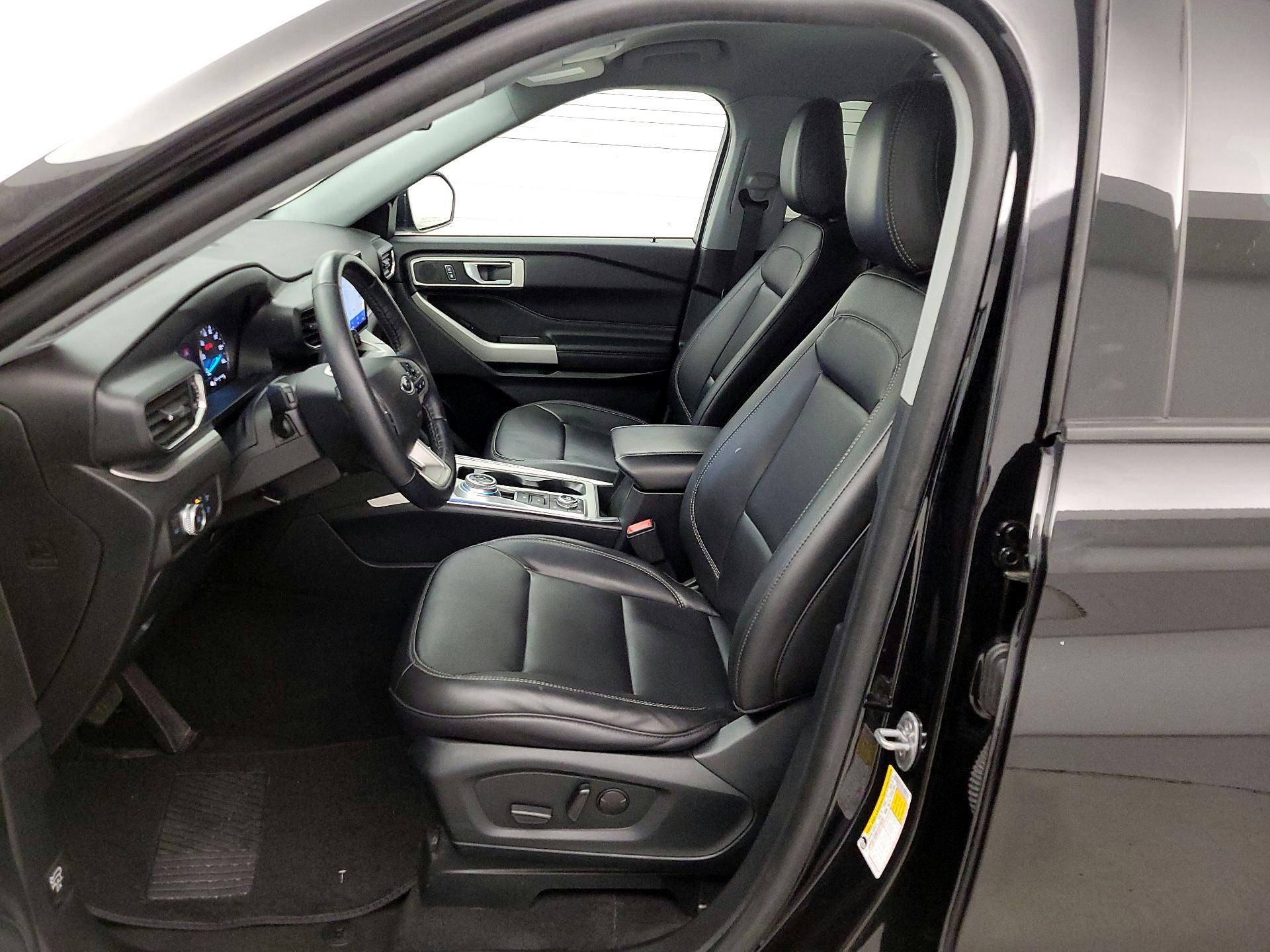 Thumbnail: 2022 Ford Explorer - 11
