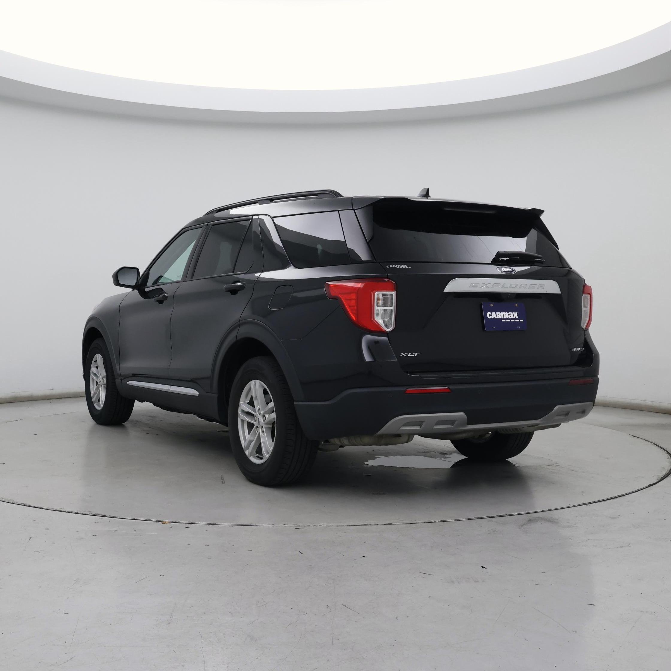 Thumbnail: 2022 Ford Explorer - 2