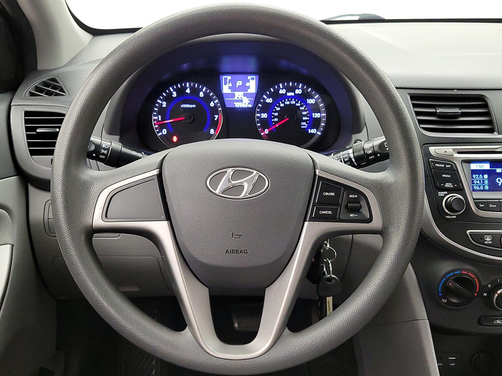 Thumbnail: 2015 Hyundai Accent - 10