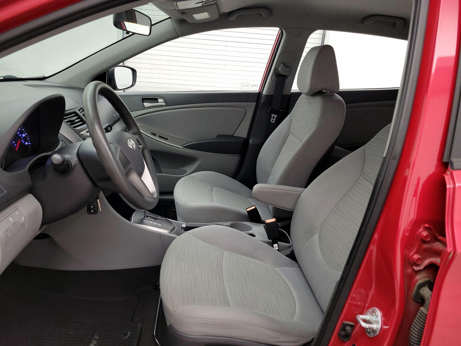 Thumbnail: 2015 Hyundai Accent - 11