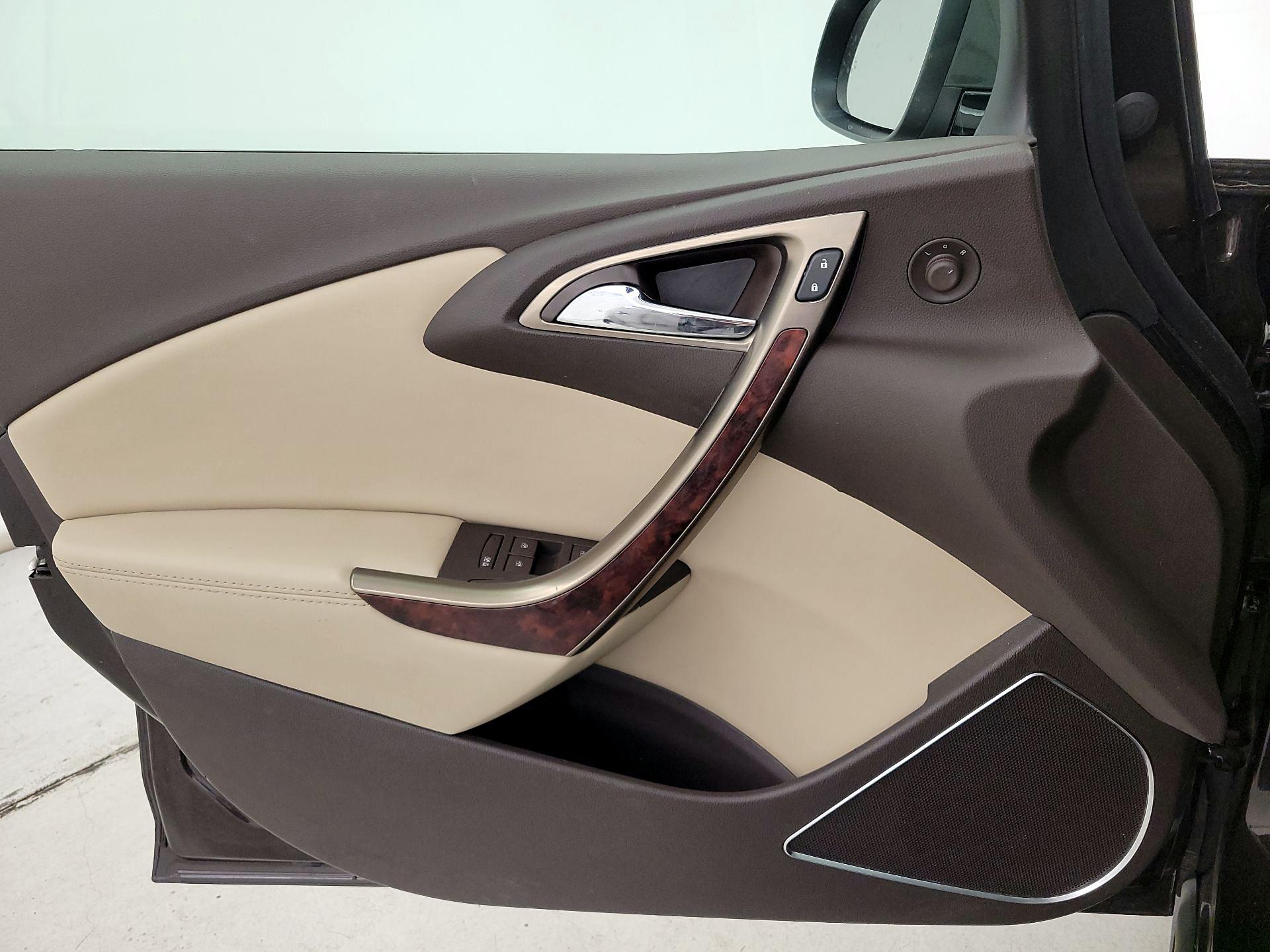 Thumbnail: 2014 Buick Verano - 12