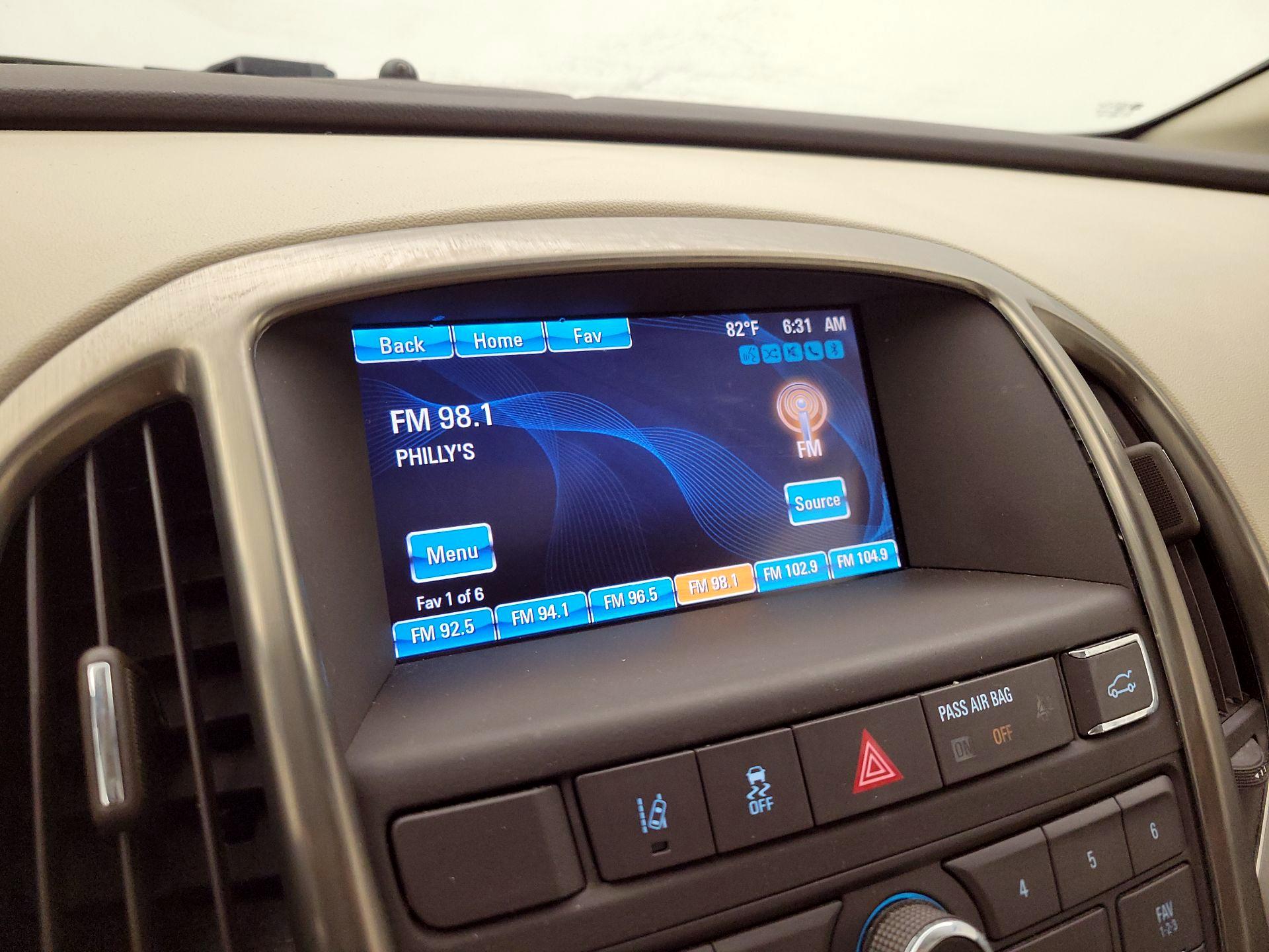 Thumbnail: 2014 Buick Verano - 15