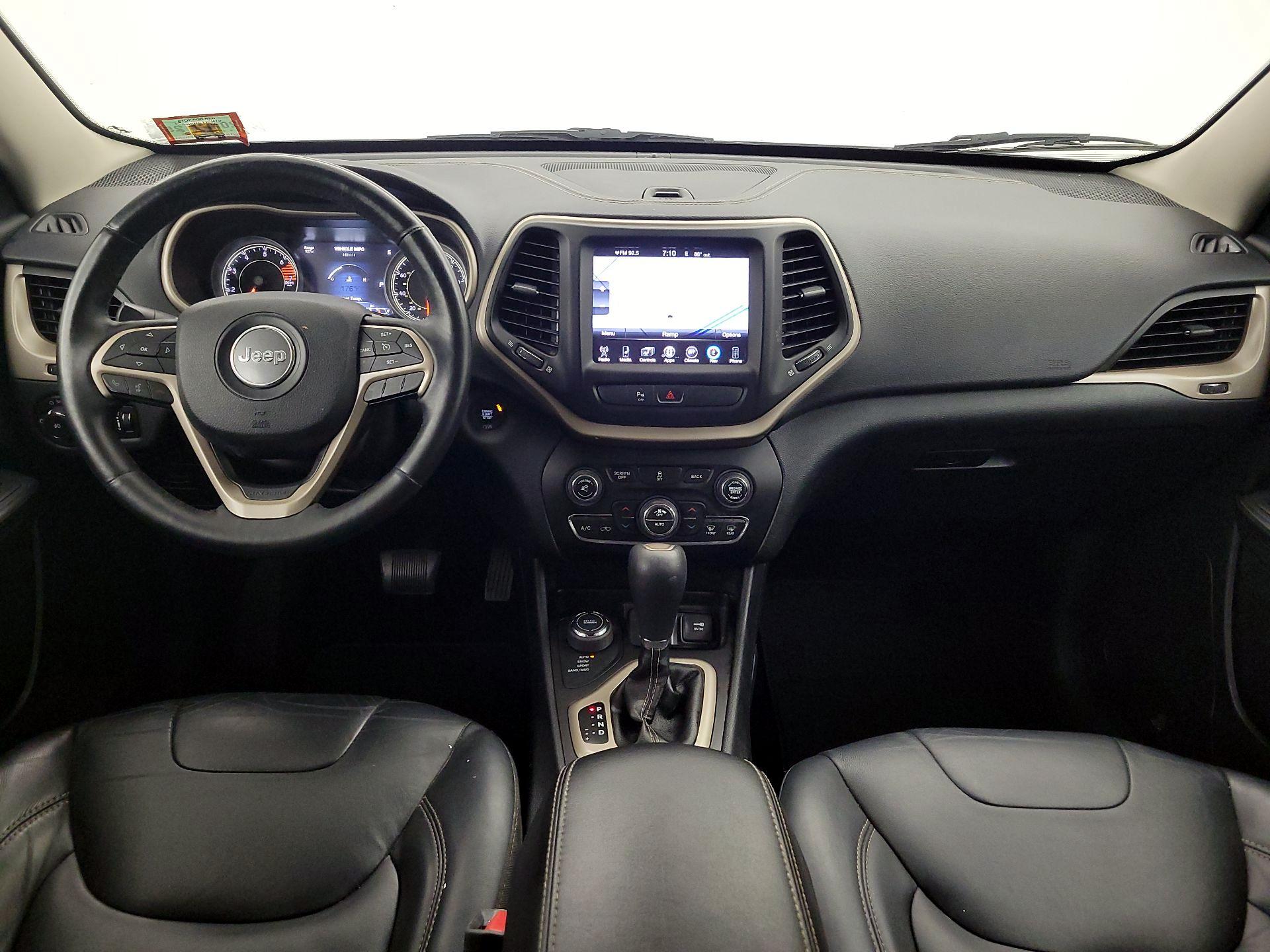 Thumbnail: 2016 Jeep Cherokee - 9