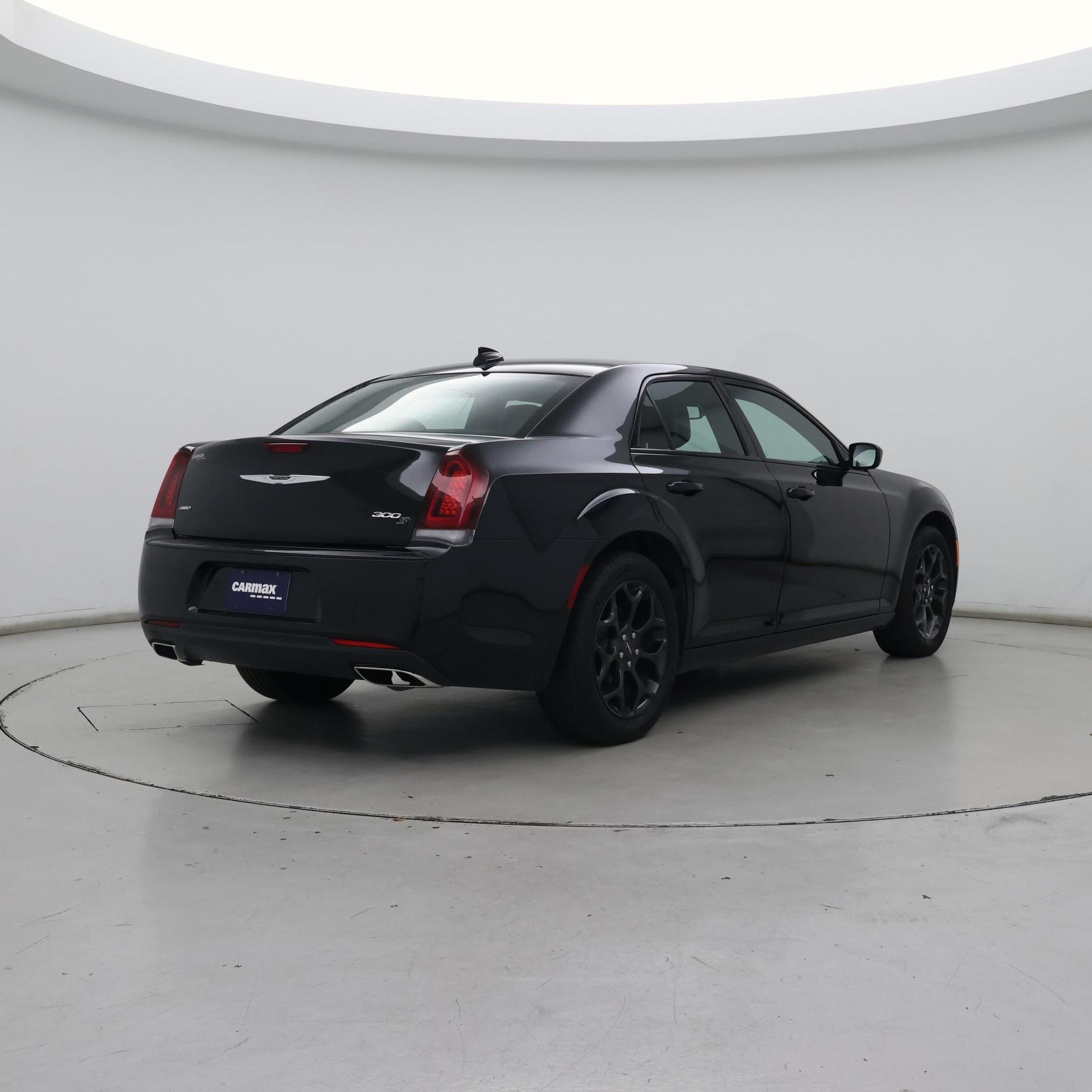 Thumbnail: 2019 Chrysler 300 - 8