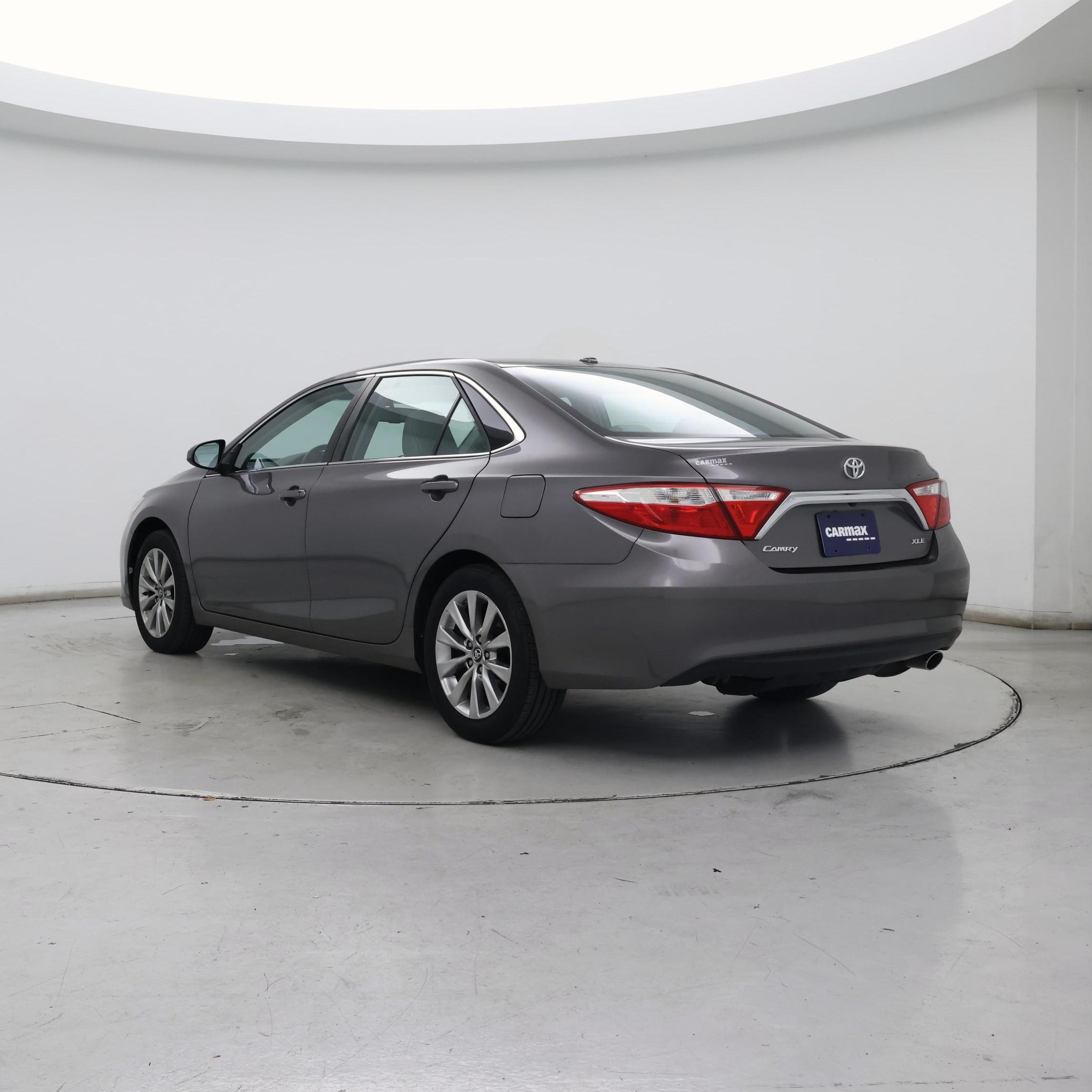 Thumbnail: 2016 Toyota Camry - 2