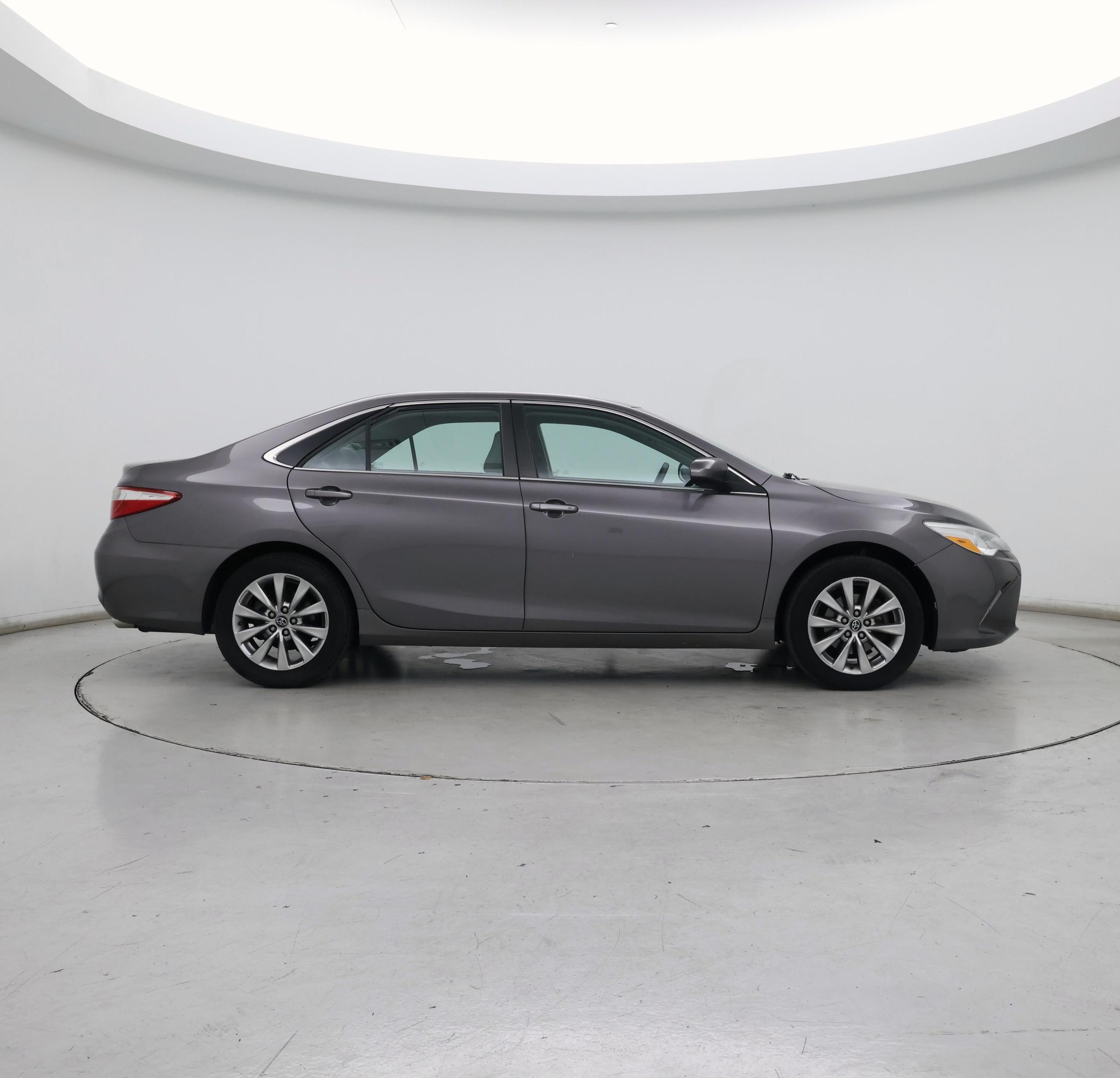 Thumbnail: 2016 Toyota Camry - 7