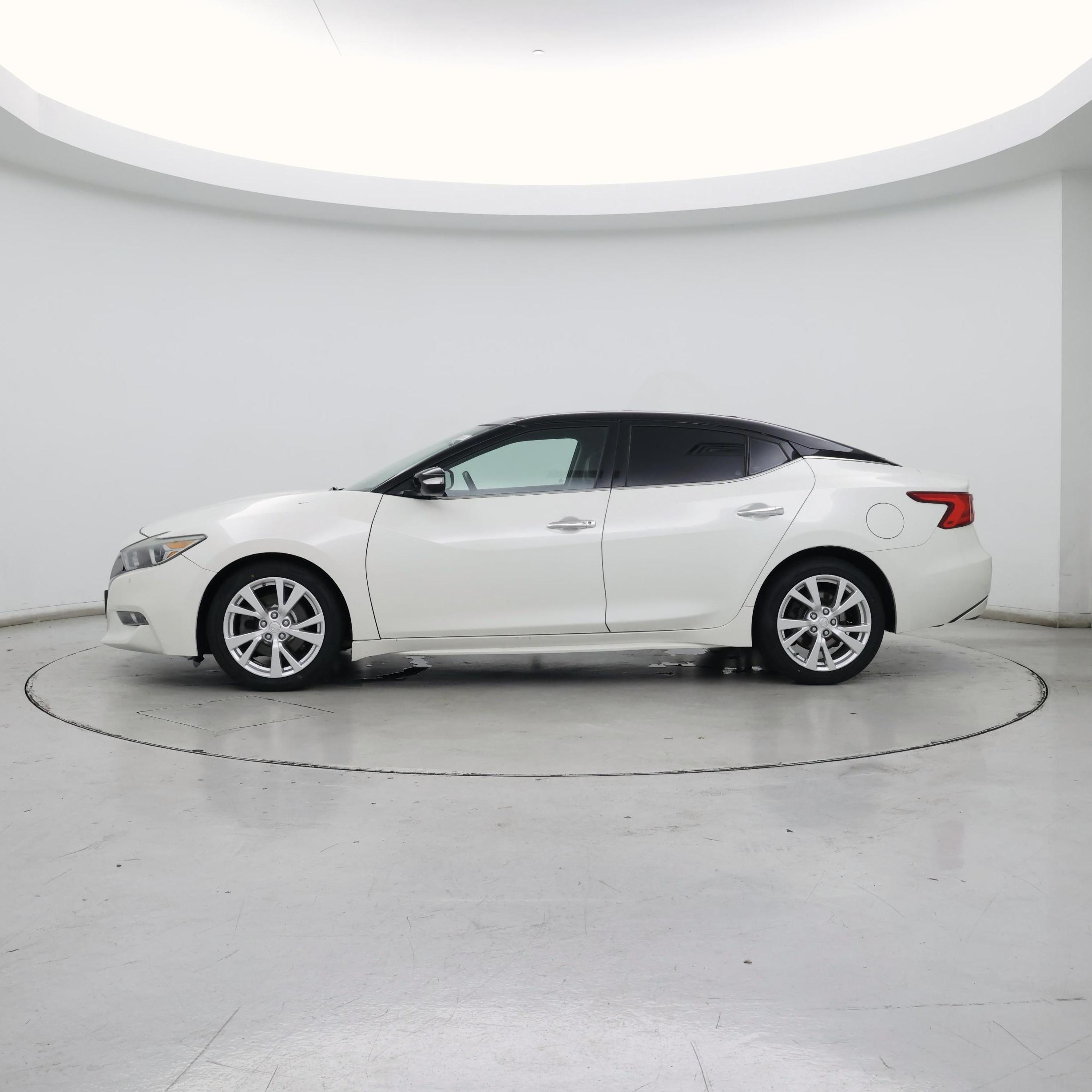 Thumbnail: 2016 Nissan Maxima - 3