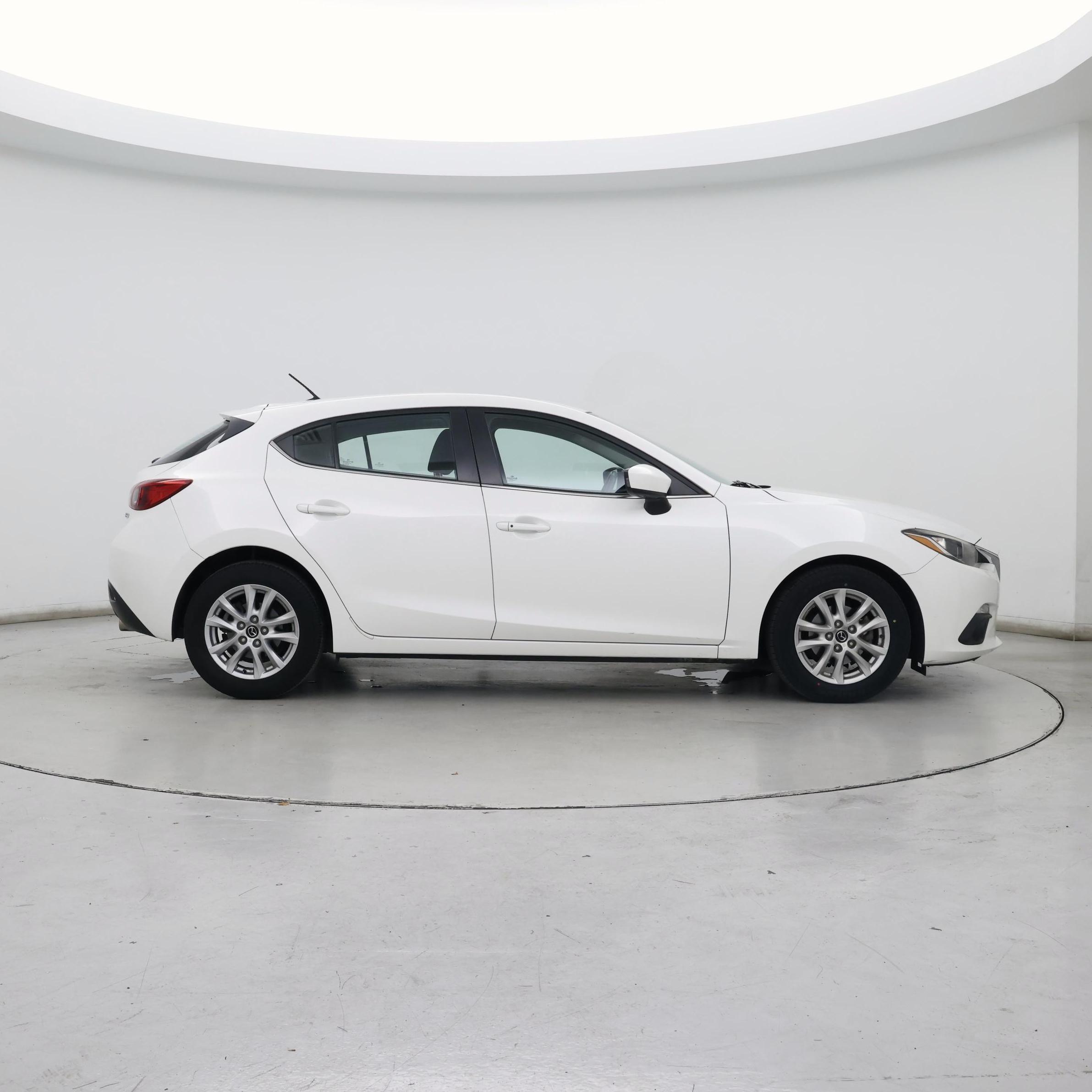 Thumbnail: 2016 Mazda Mazda3 - 7