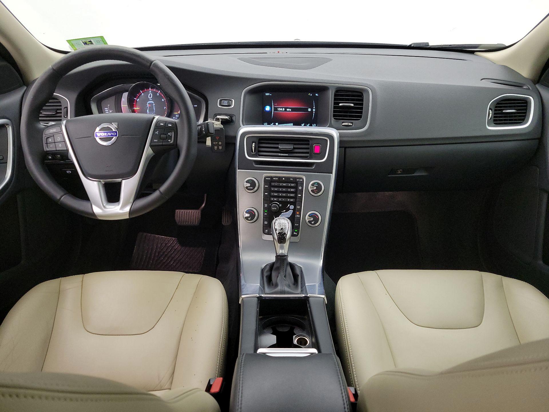 Thumbnail: 2017 Volvo S60 - 9