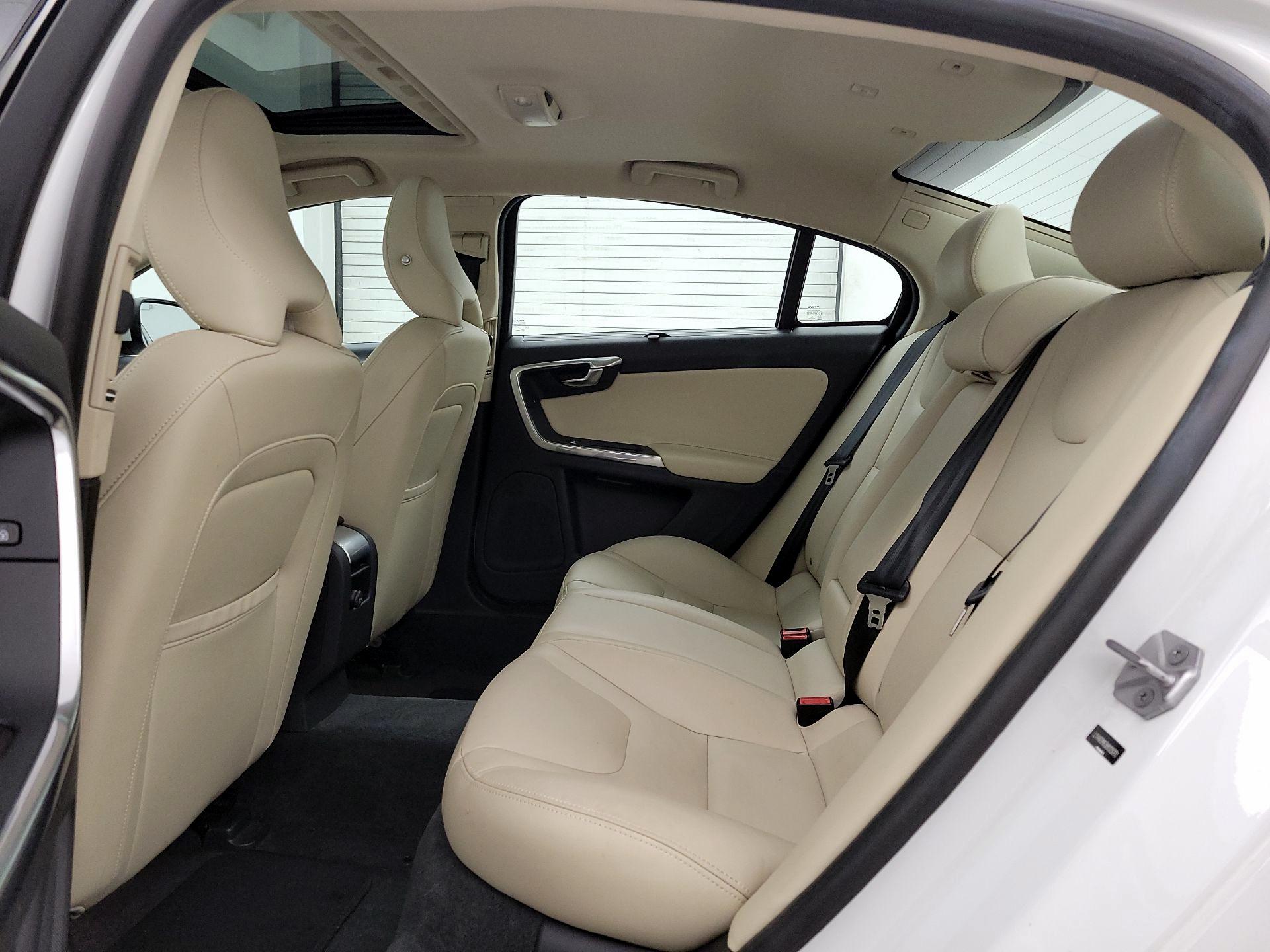 Thumbnail: 2017 Volvo S60 - 20