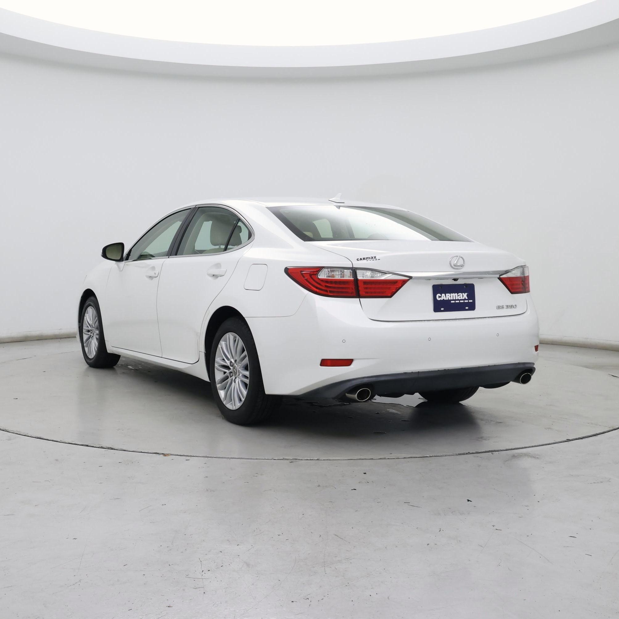 Thumbnail: 2013 Lexus ES - 2