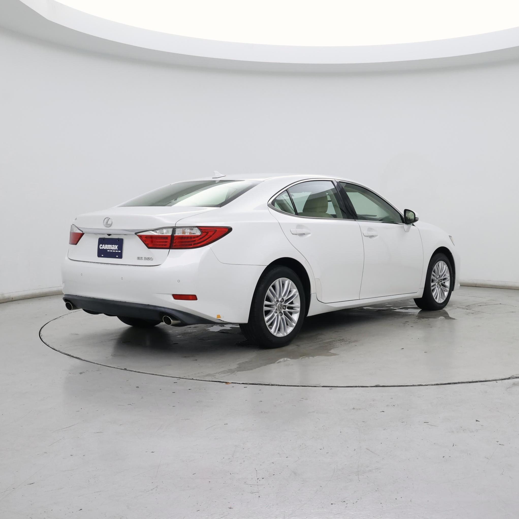 Thumbnail: 2013 Lexus ES - 8