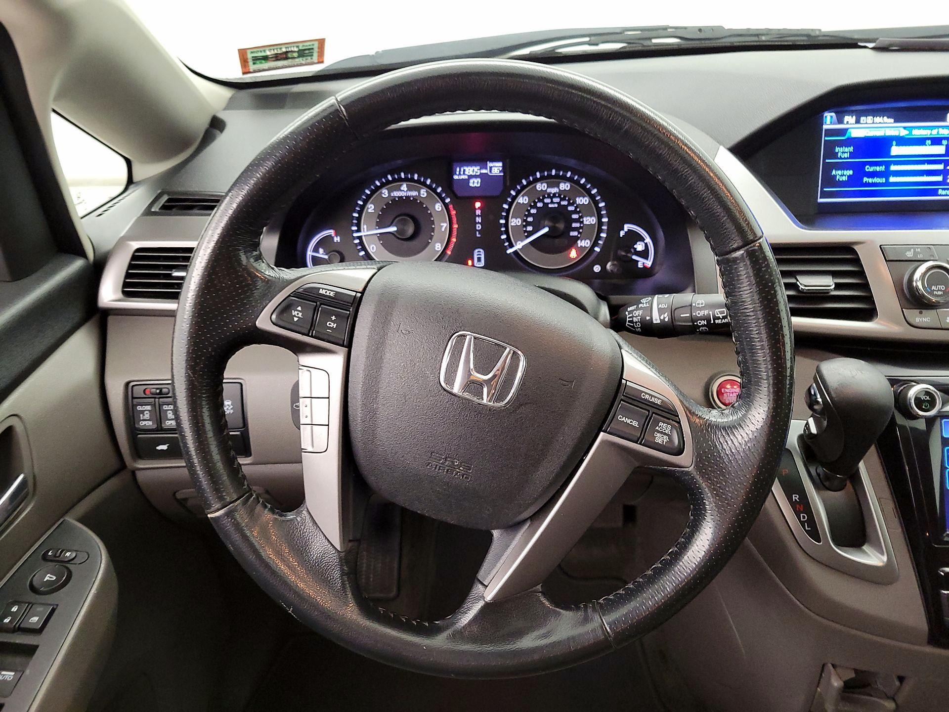 Thumbnail: 2015 Honda Odyssey - 10