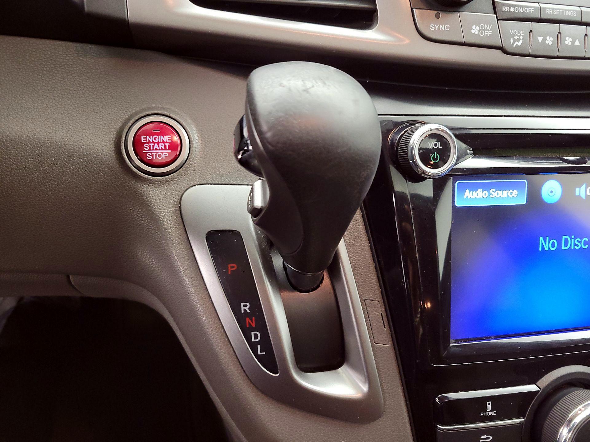 Thumbnail: 2015 Honda Odyssey - 17