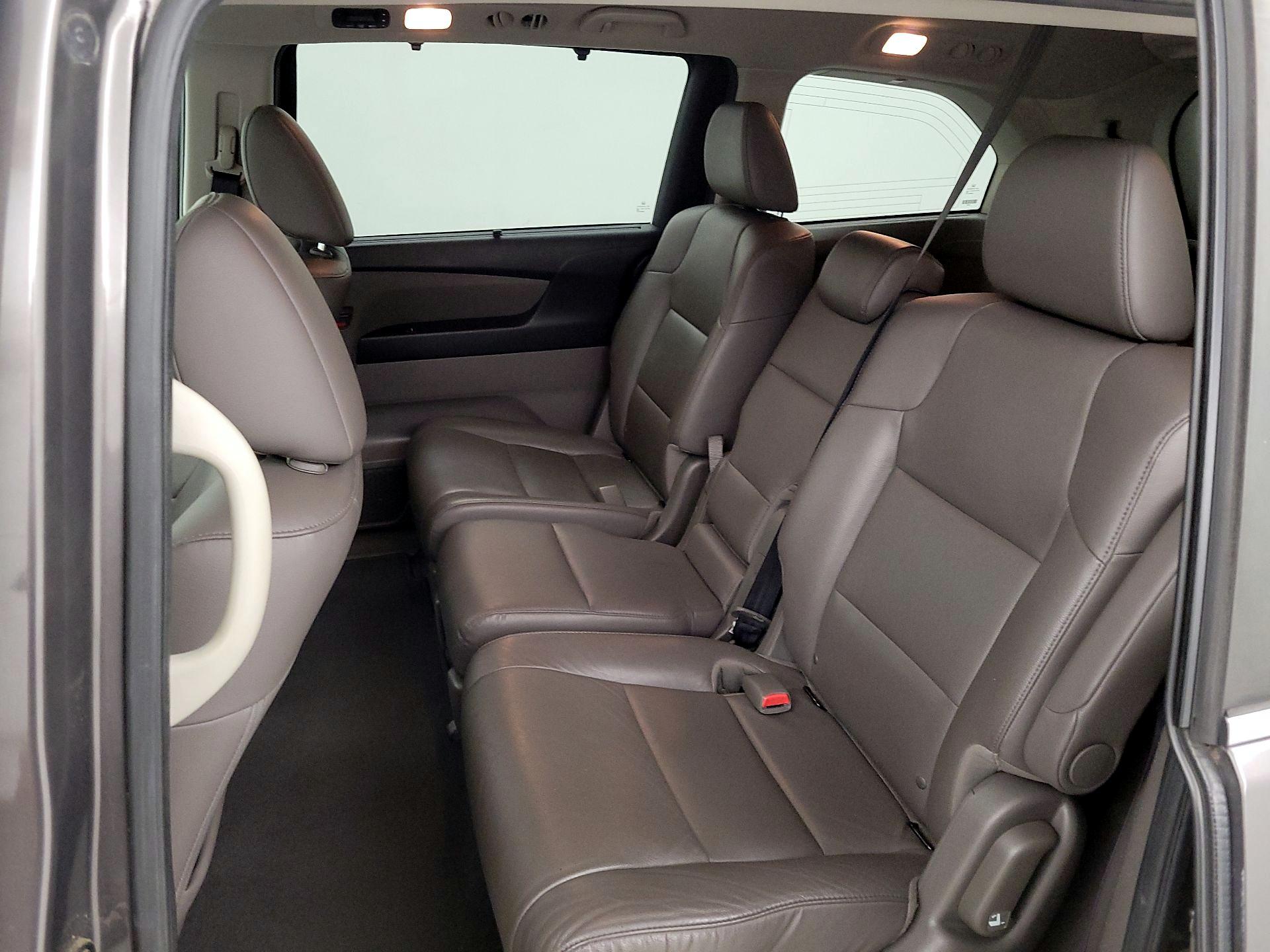 Thumbnail: 2015 Honda Odyssey - 20