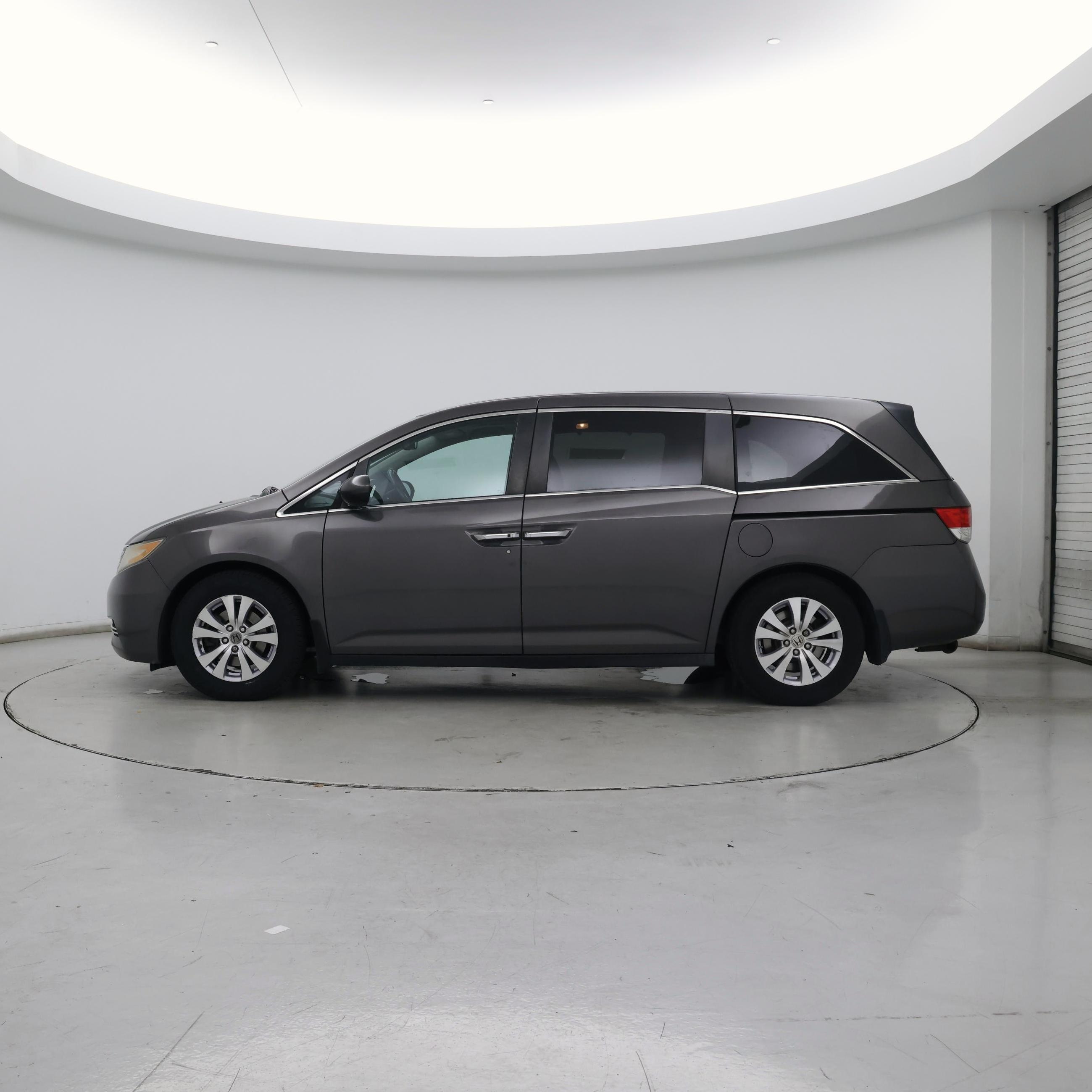 Thumbnail: 2015 Honda Odyssey - 3