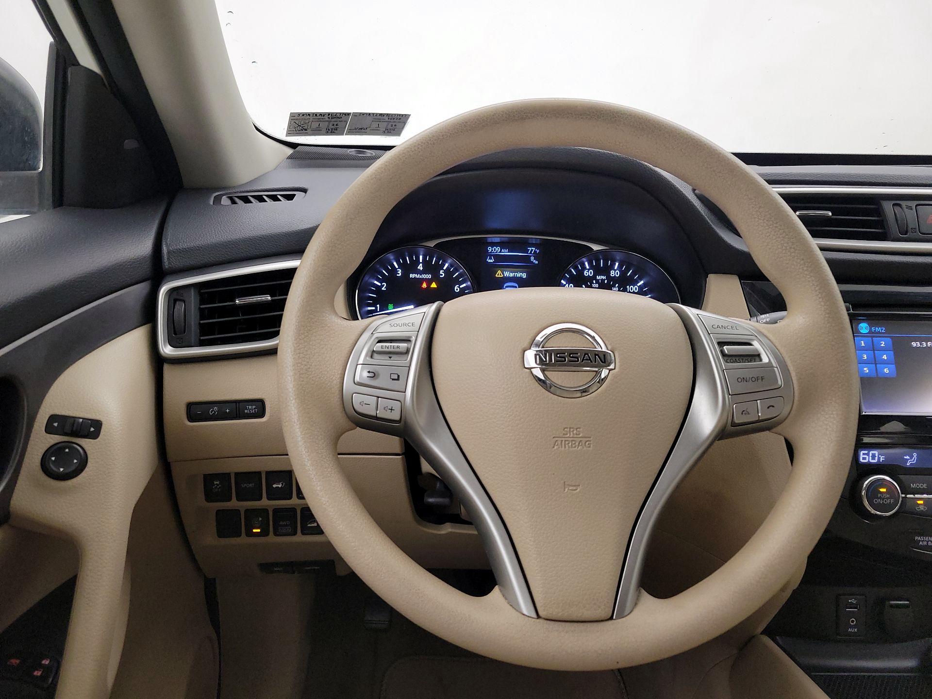 Thumbnail: 2014 Nissan Rogue - 10