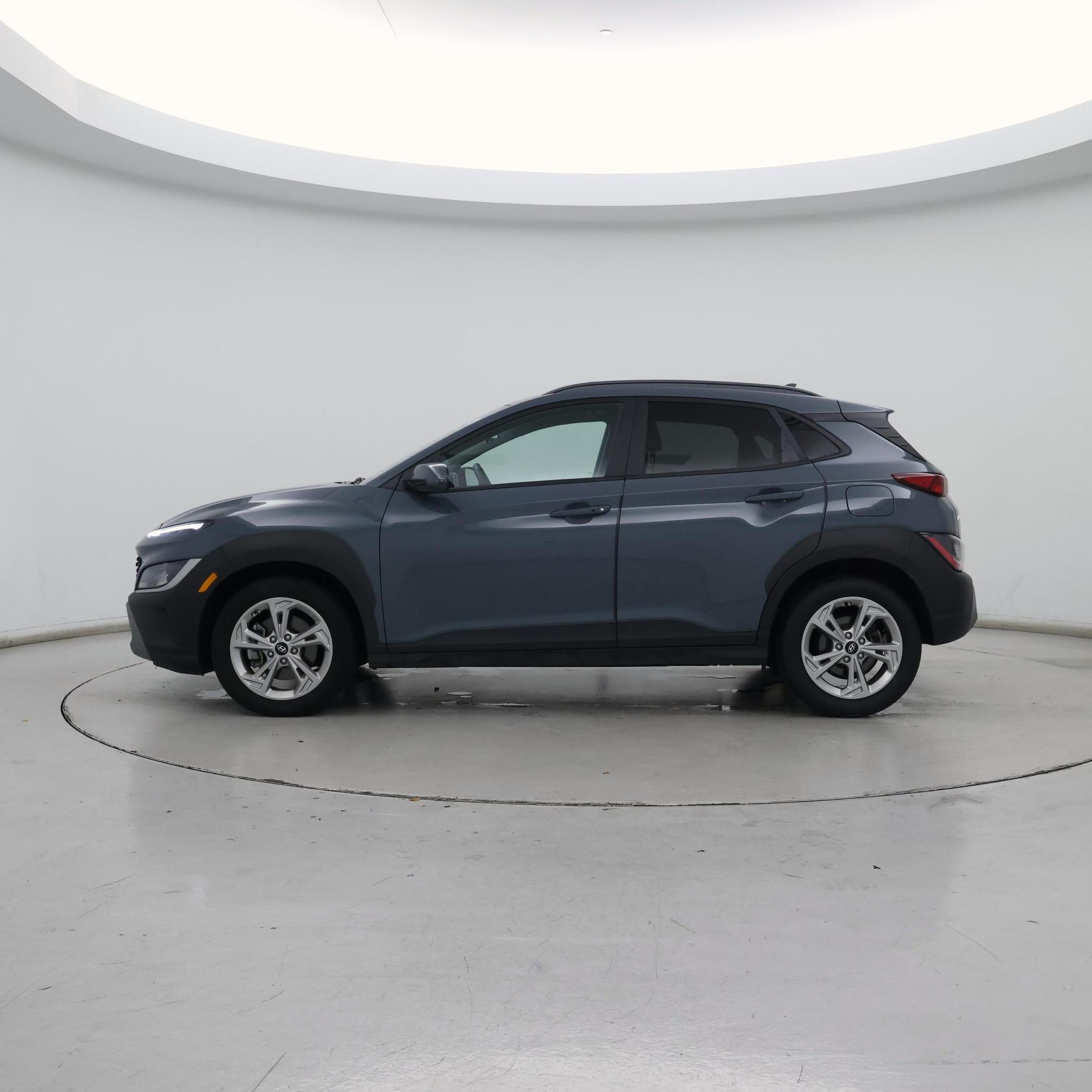 Thumbnail: 2022 Hyundai Kona - 3