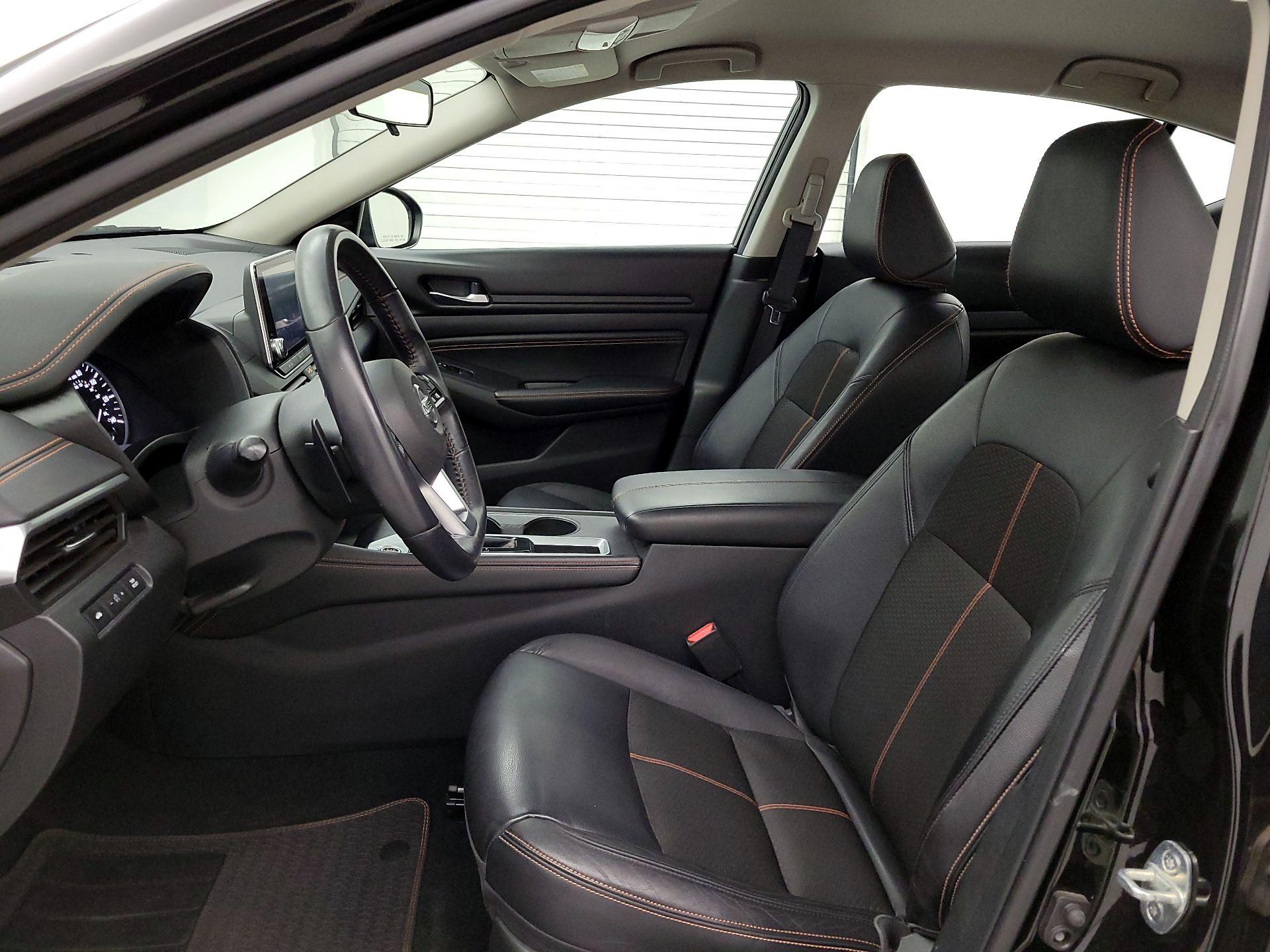 Thumbnail: 2019 Nissan Altima - 11