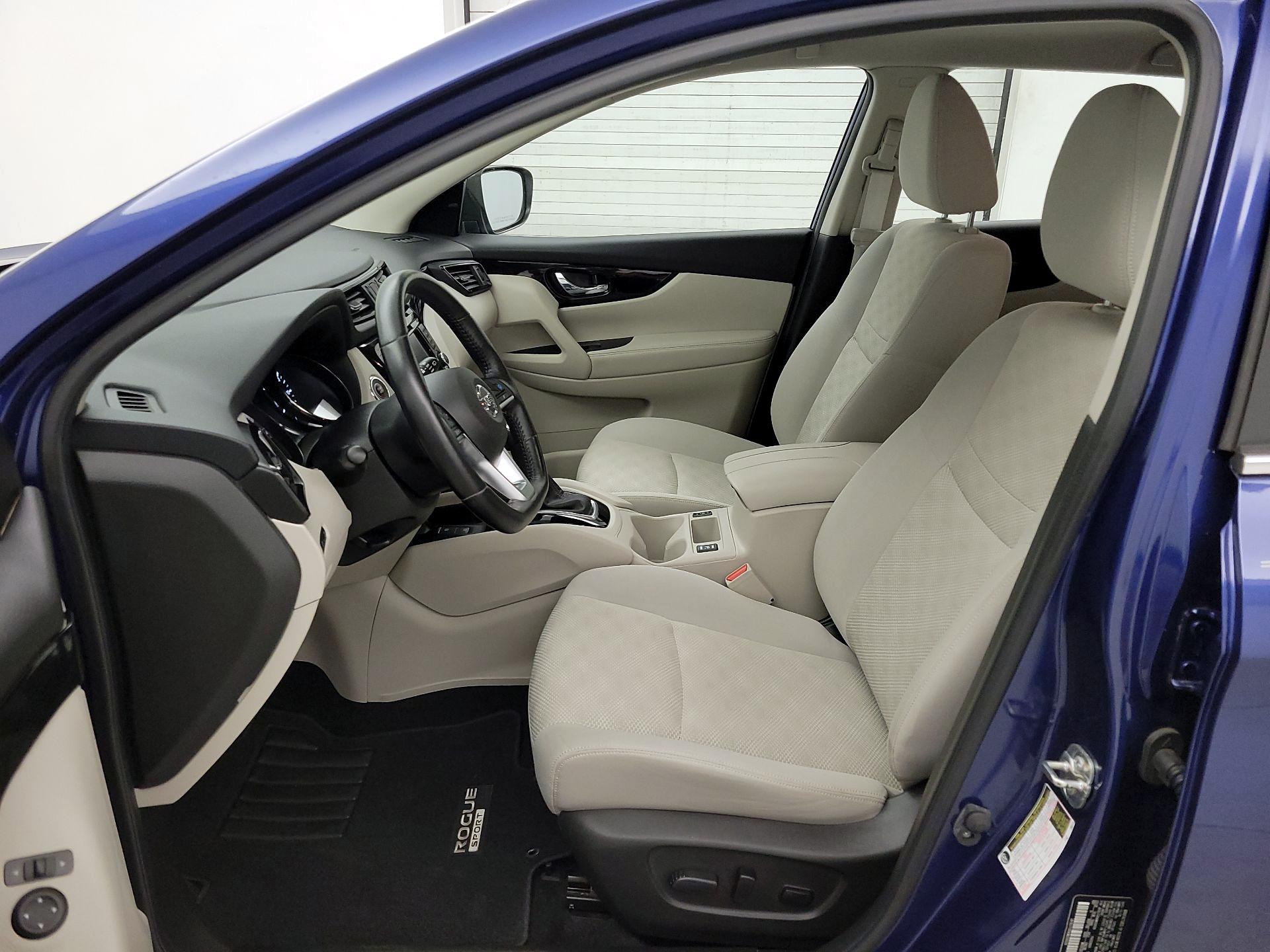 Thumbnail: 2019 Nissan Rogue Sport - 11