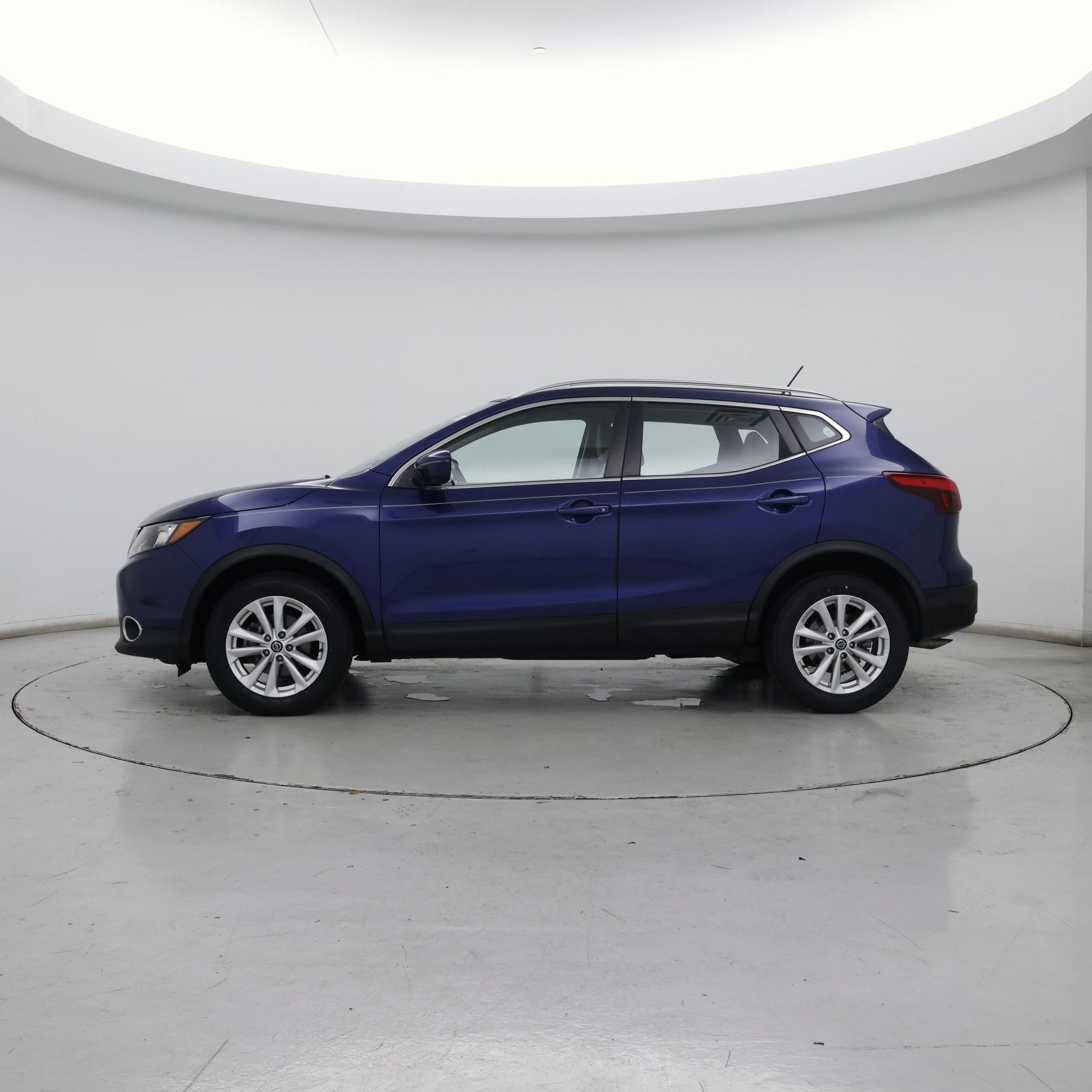Thumbnail: 2019 Nissan Rogue Sport - 3