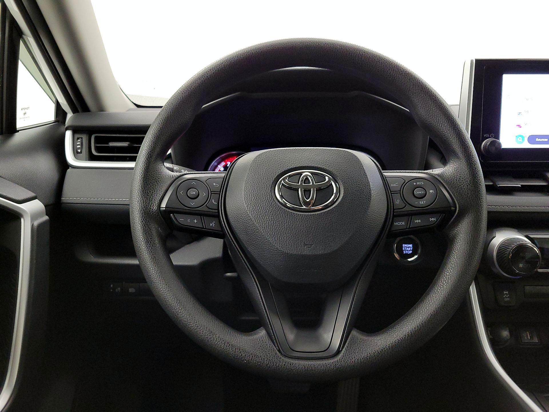 Thumbnail: 2024 Toyota RAV4 - 10