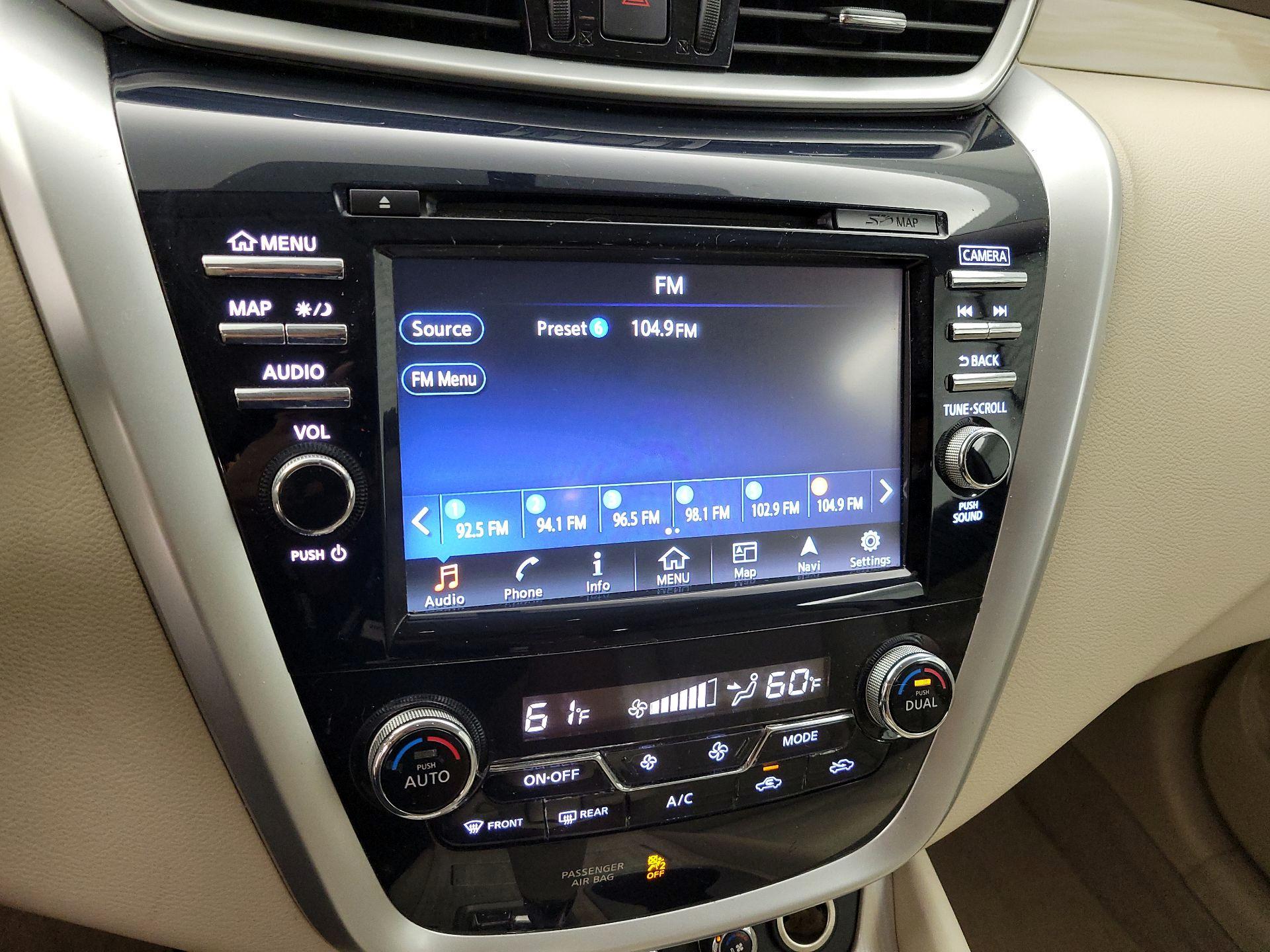 Thumbnail: 2015 Nissan Murano - 16