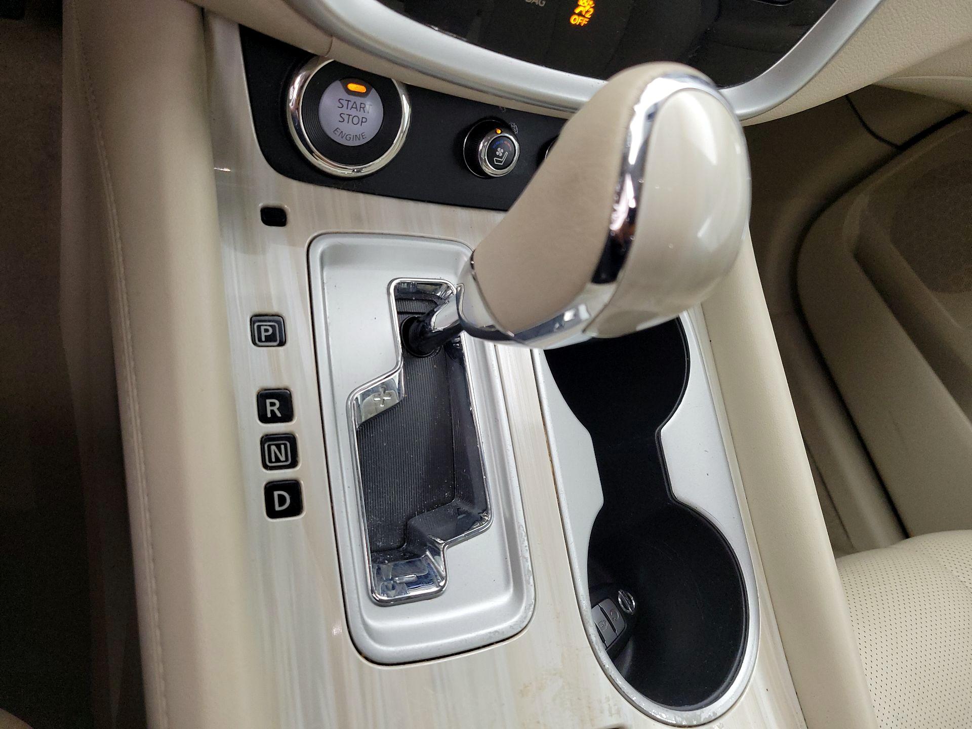 Thumbnail: 2015 Nissan Murano - 18