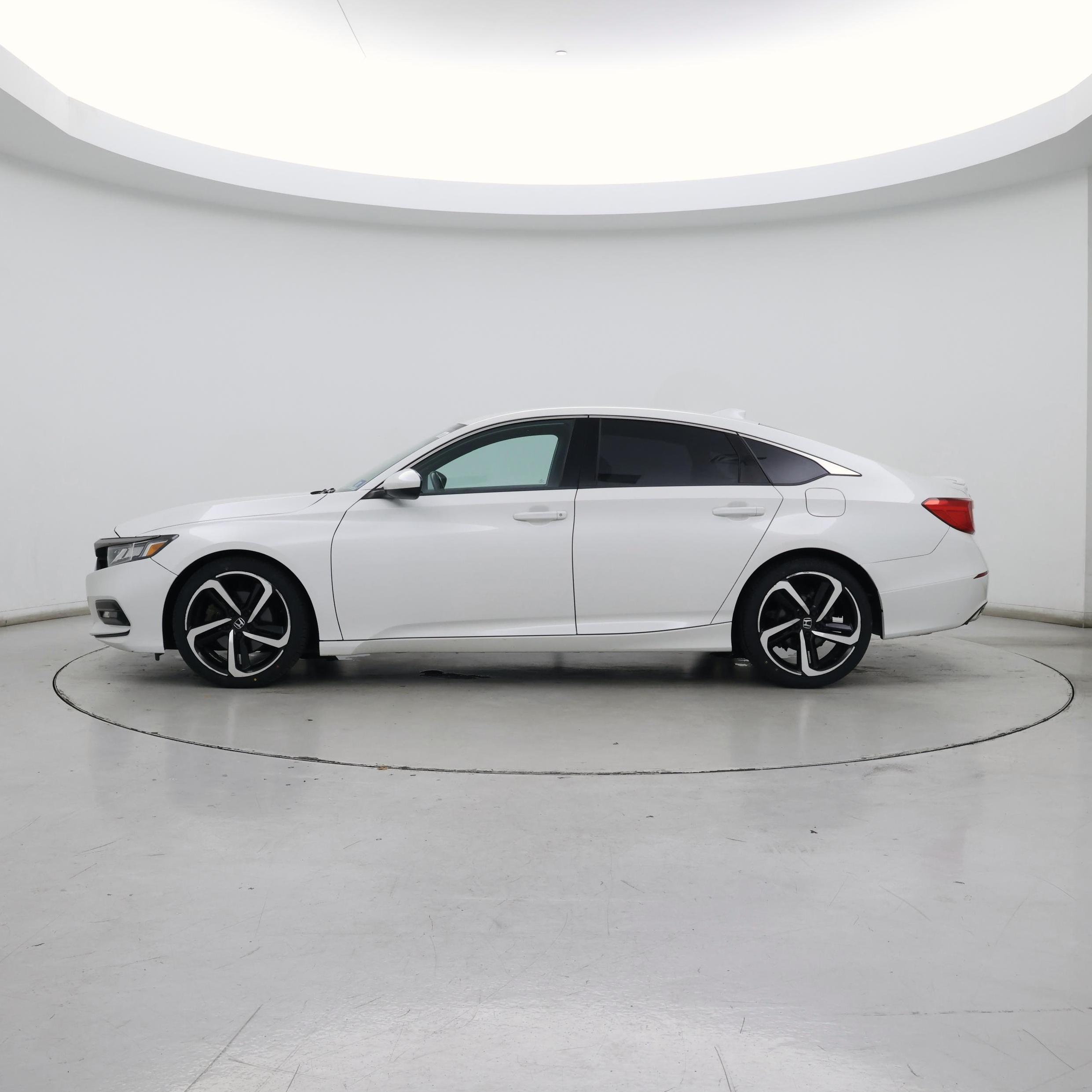Thumbnail: 2018 Honda Accord - 3