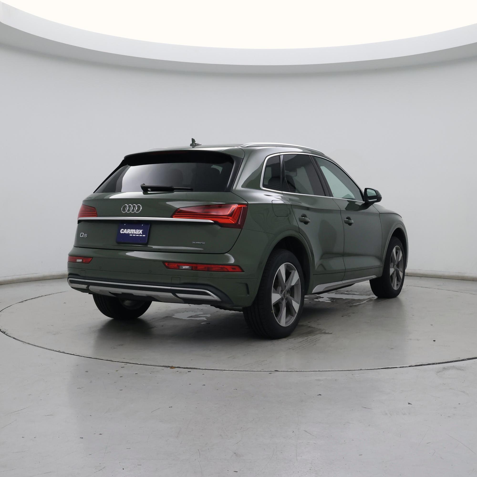 Thumbnail: 2023 Audi Q5 - 8