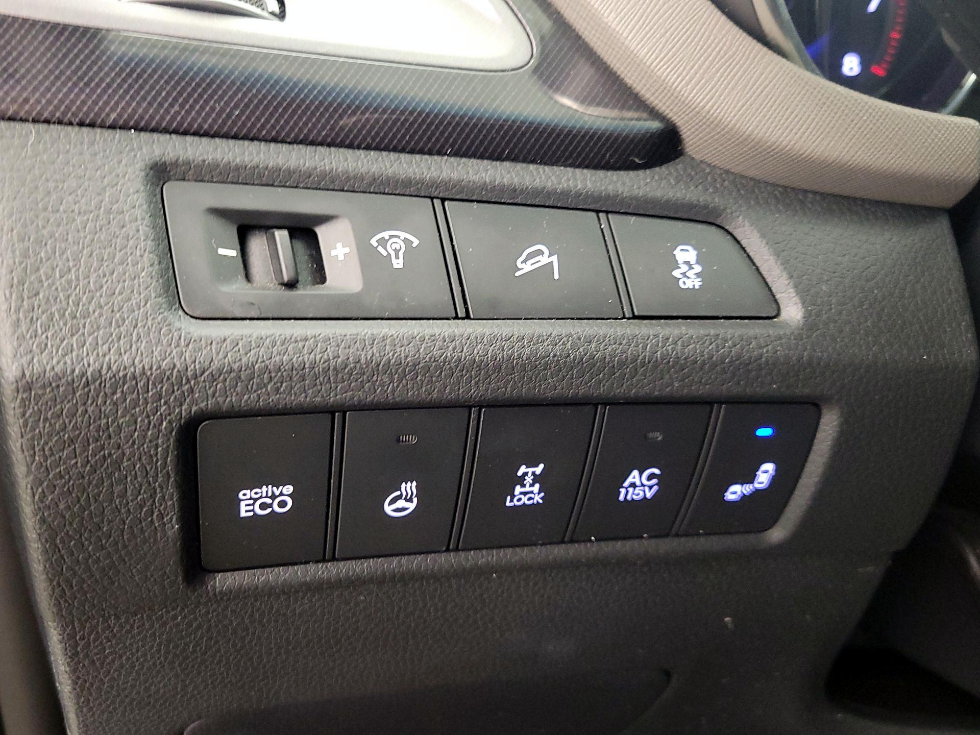 Thumbnail: 2014 Hyundai Santa Fe - 13