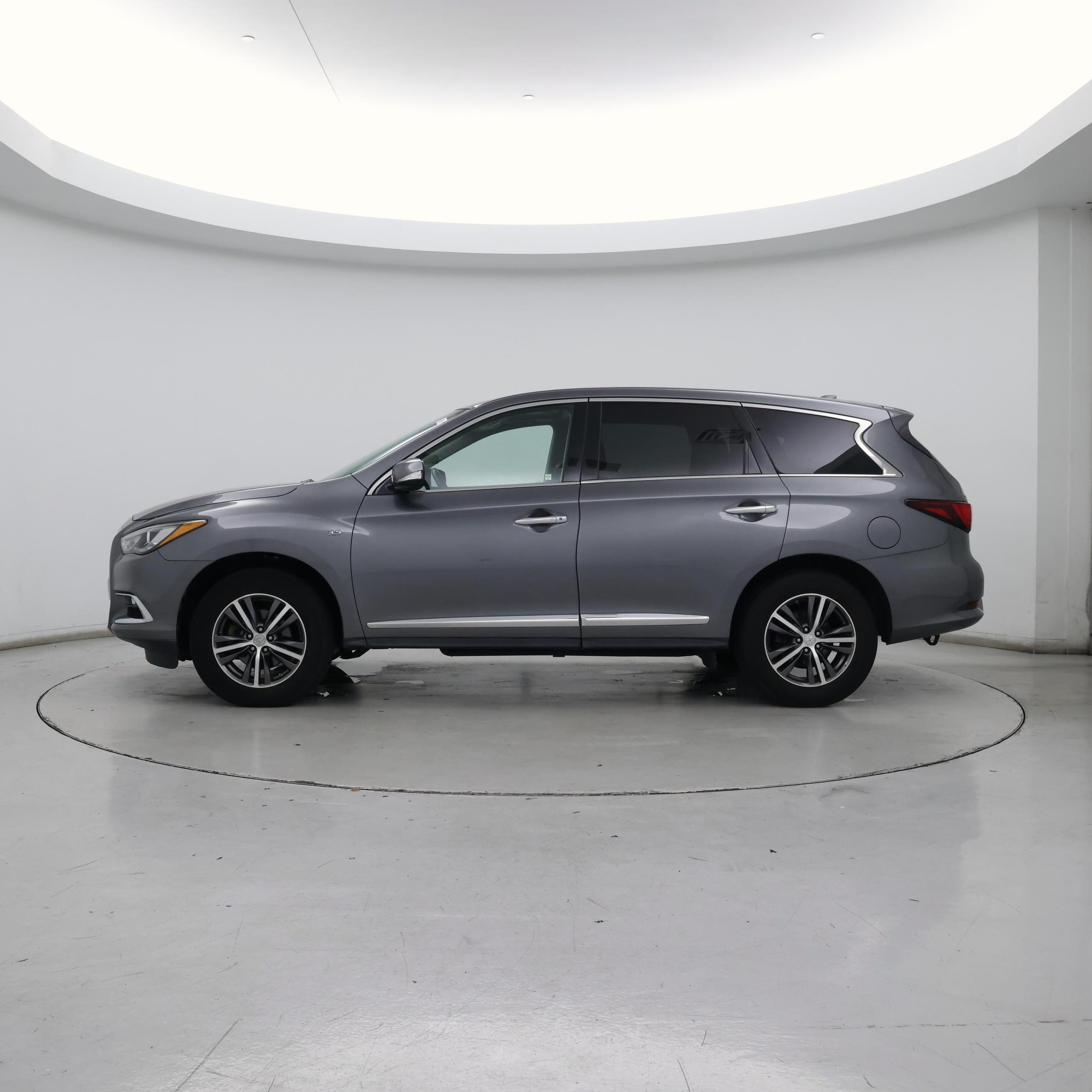 Thumbnail: 2018 INFINITI QX60 - 3