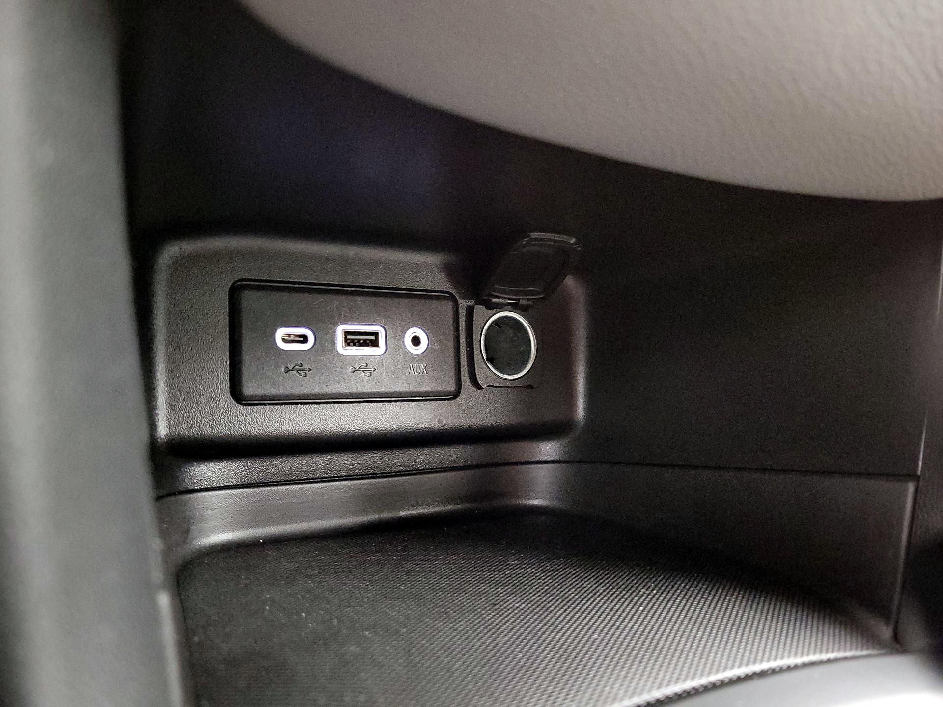 Thumbnail: 2019 Chevrolet Equinox - 18