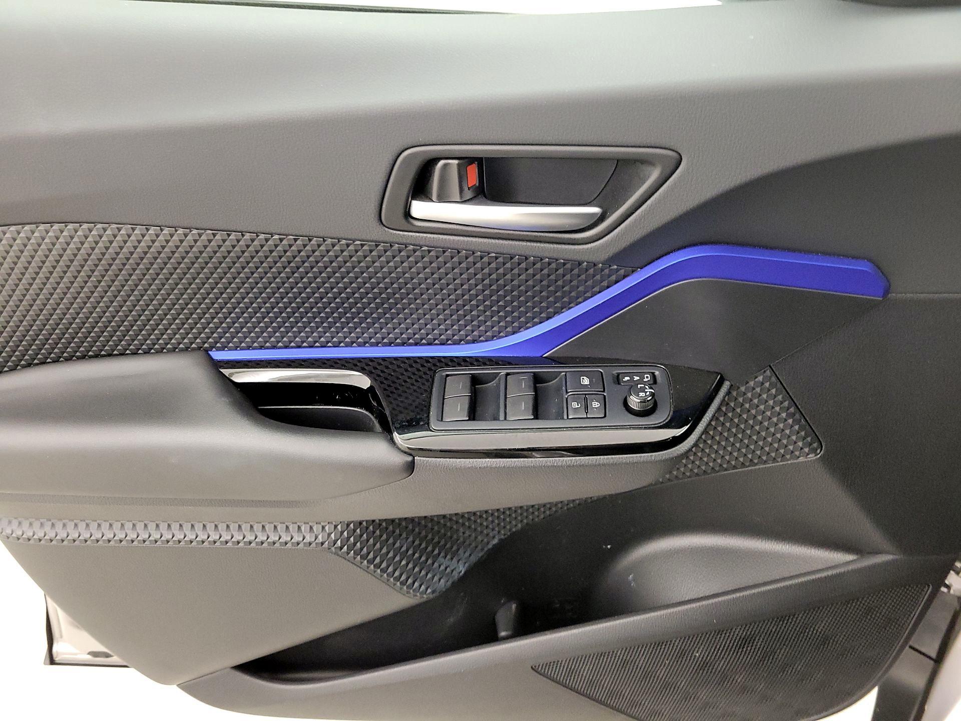 Thumbnail: 2020 Toyota C-HR - 12