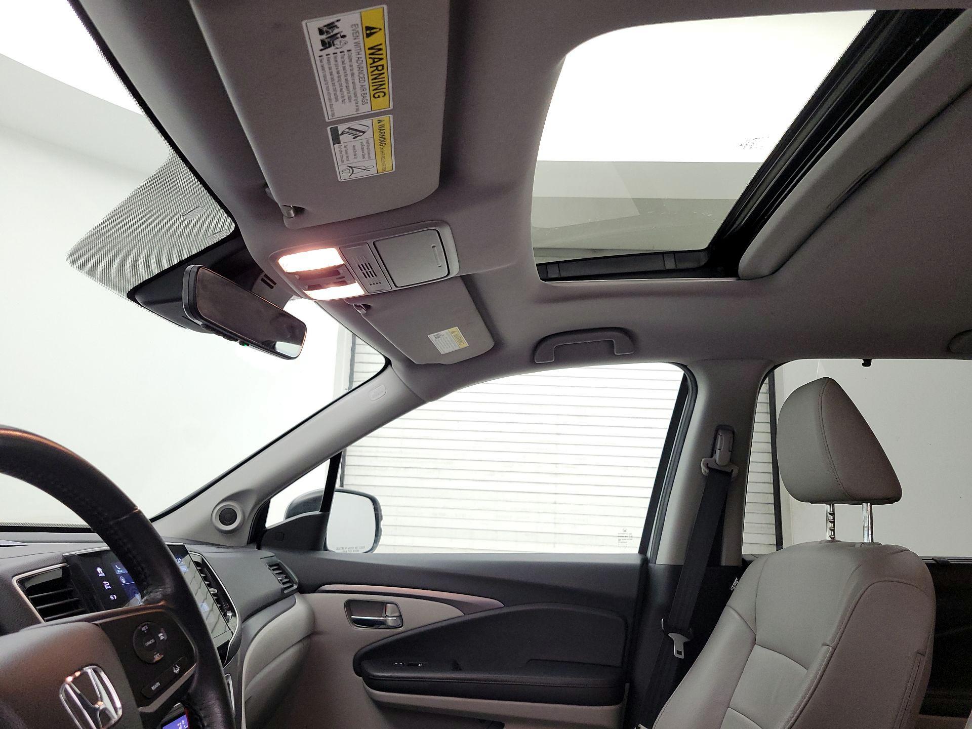 Thumbnail: 2020 Honda Pilot - 19